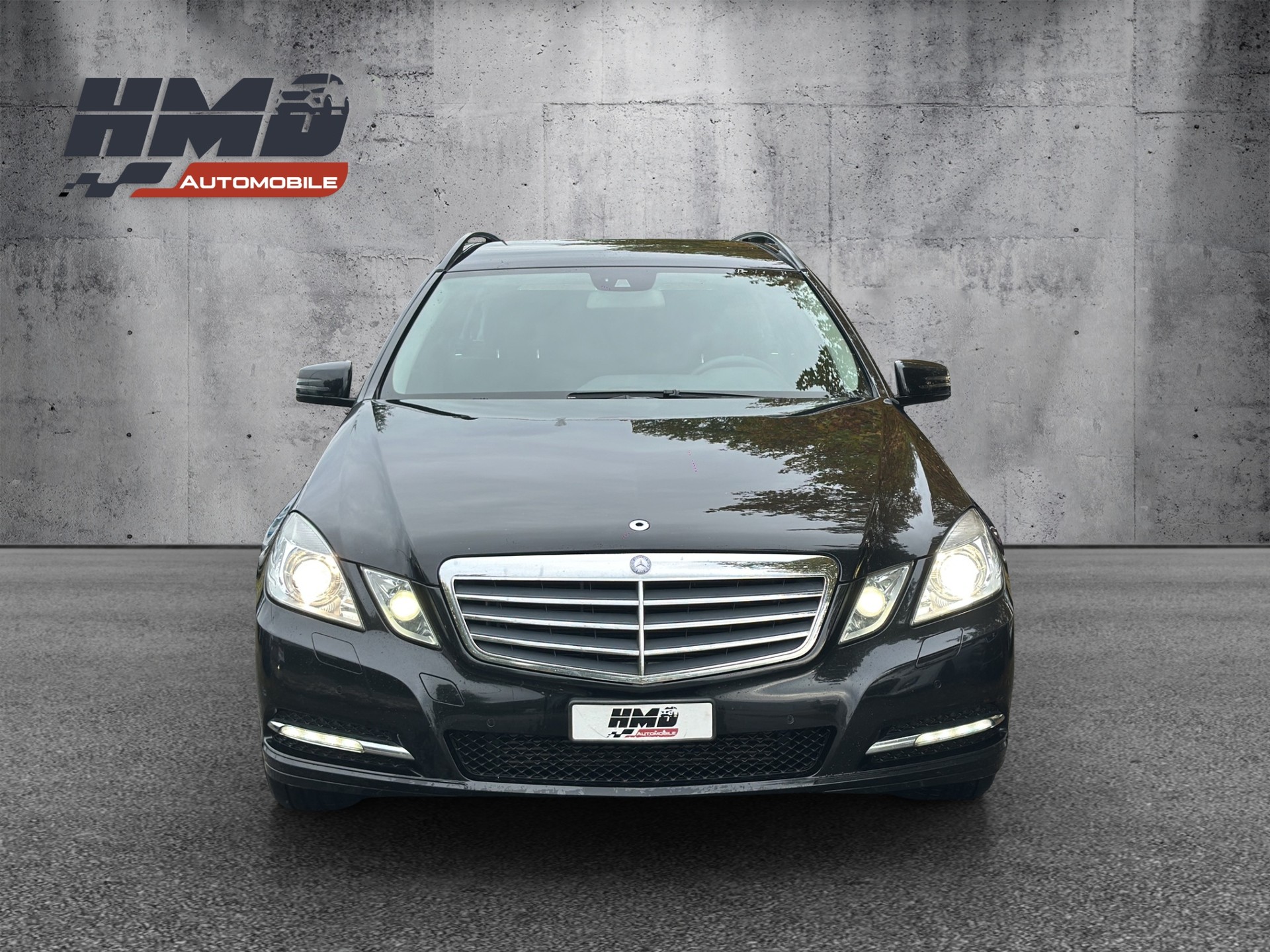MERCEDES-BENZ E 200 CGI BlueEfficiency Avantgarde Automatic-image-1