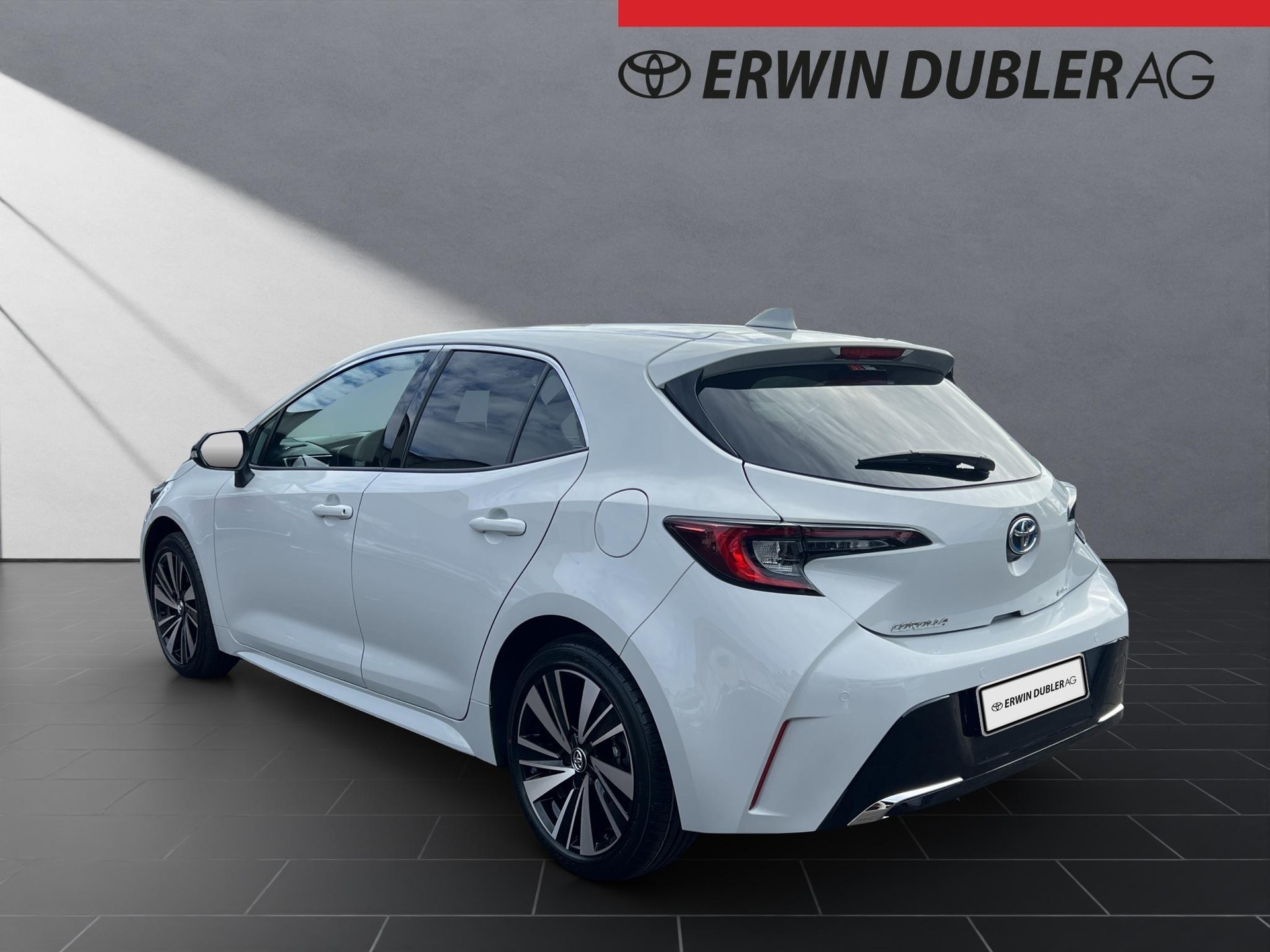 TOYOTA Corolla 2.0 HSD Trend-showroom-element-2