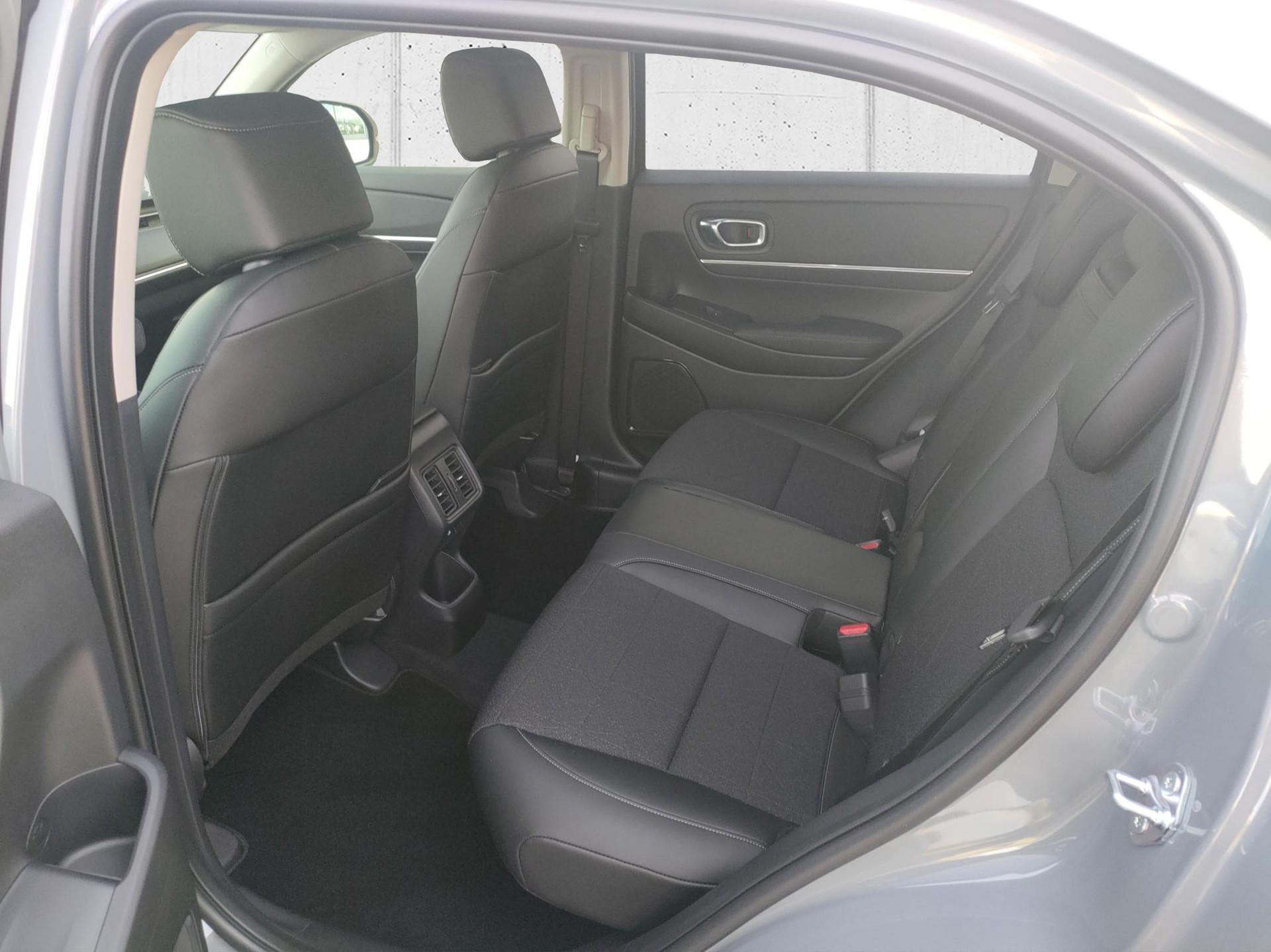 HONDA HR-V 1.5 i-MMD Advance Plus-image-12