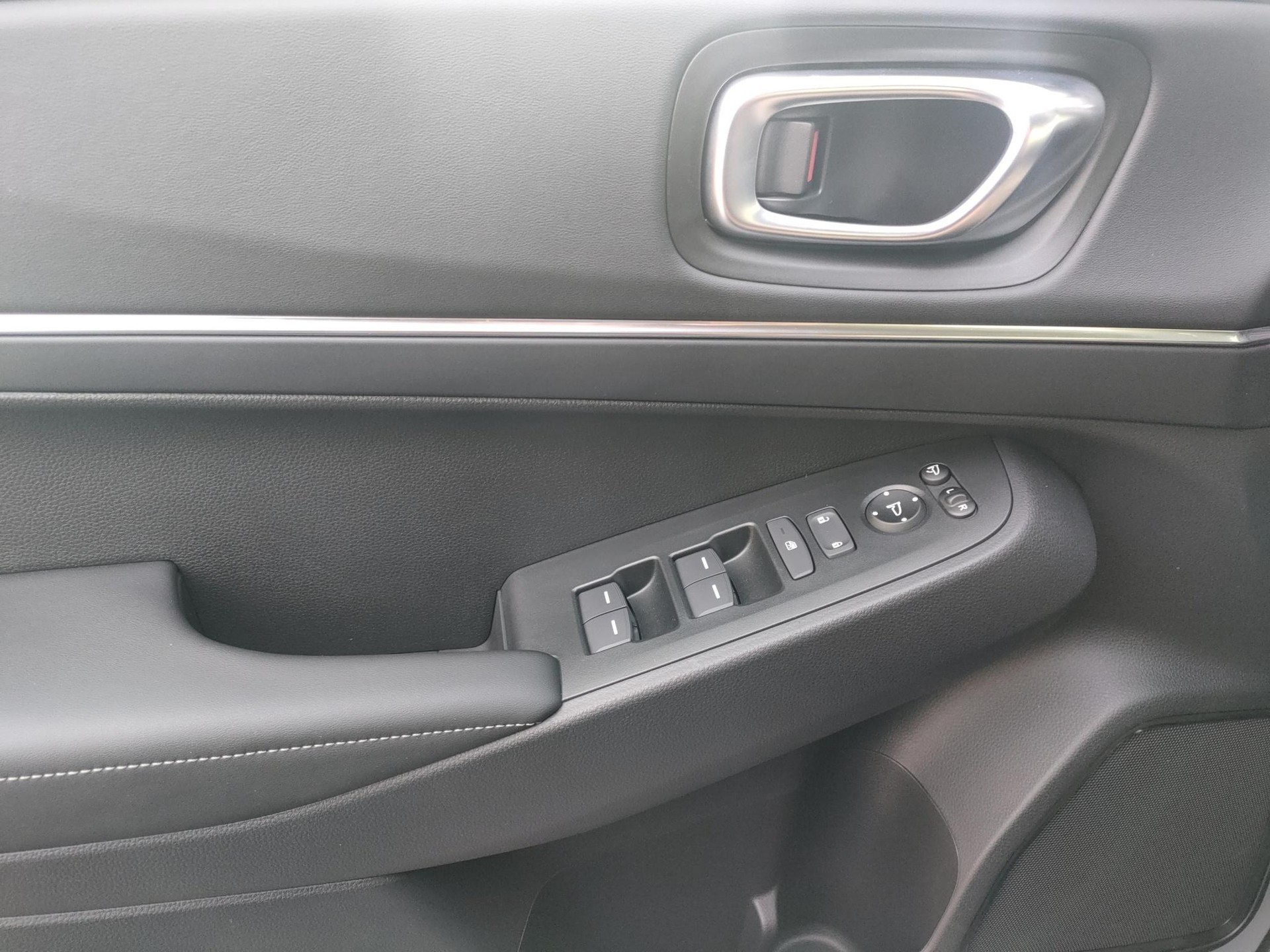 HONDA HR-V 1.5 i-MMD Advance Plus-image-11