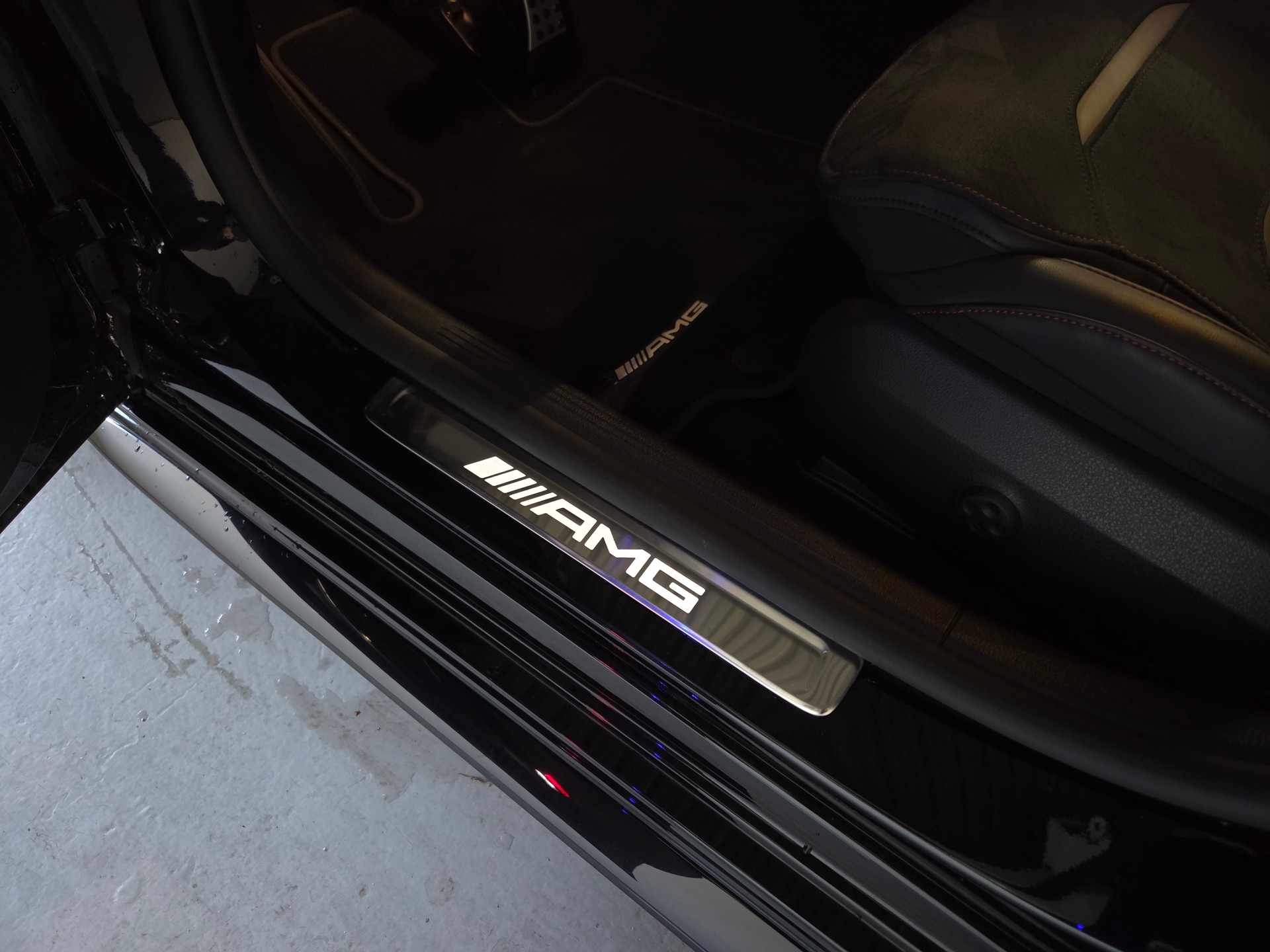 MERCEDES-BENZ C 43 AMG Executive Edition 4matic Kombi-image-18