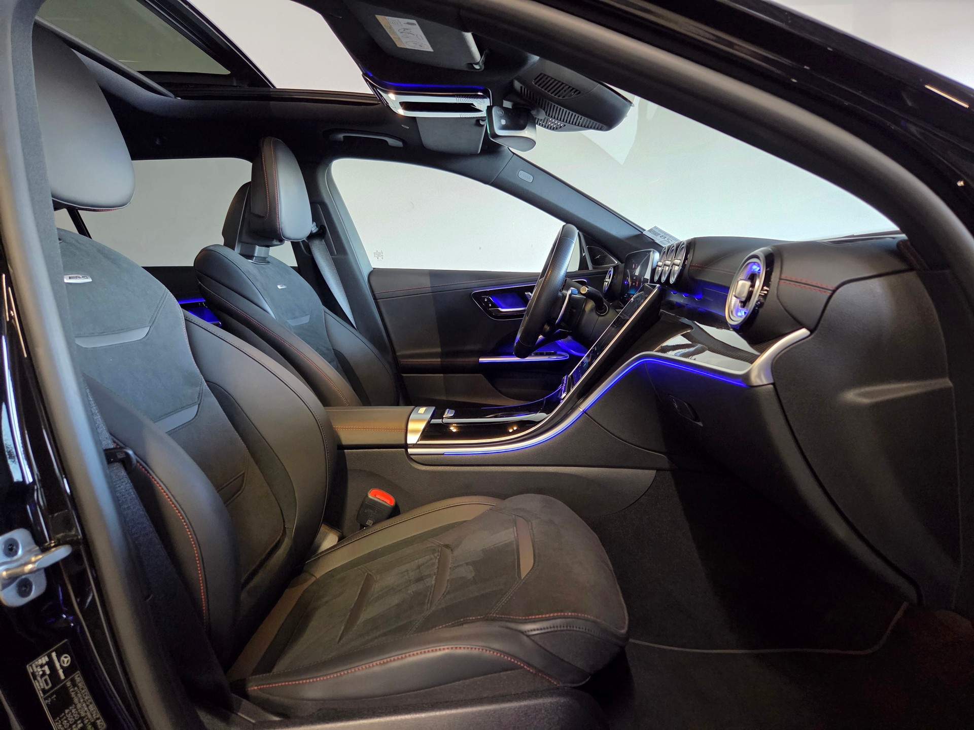 MERCEDES-BENZ C 43 AMG Executive Edition 4matic Kombi-image-13