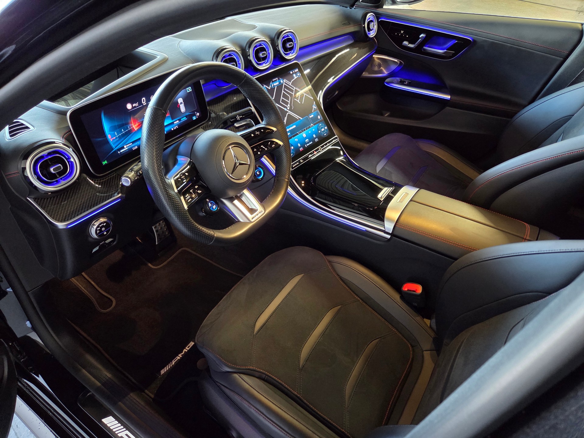 MERCEDES-BENZ C 43 AMG Executive Edition 4matic Kombi-image-11