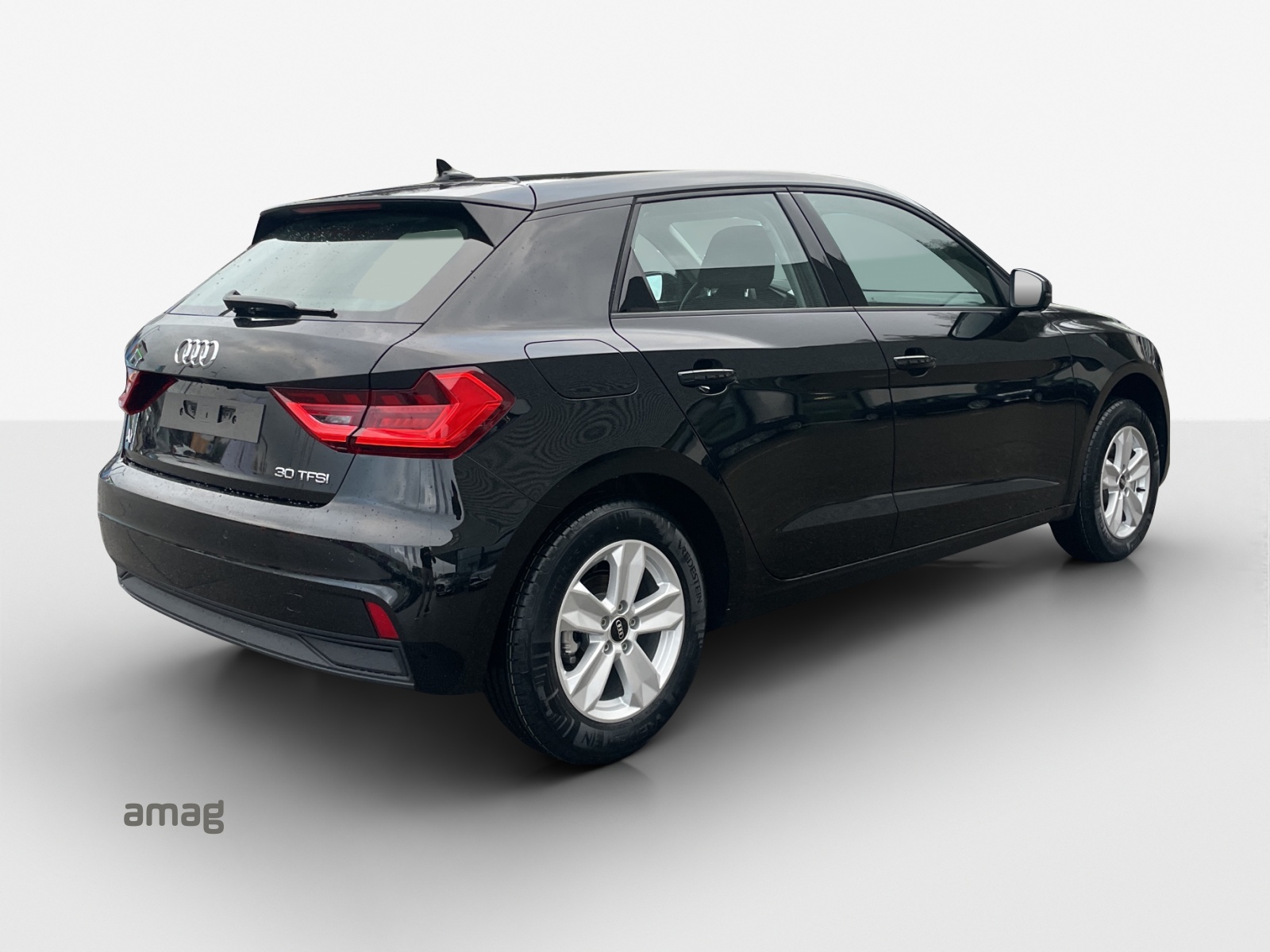 AUDI A1 Sportback 30 TFSI Attraction S-tronic-image-4