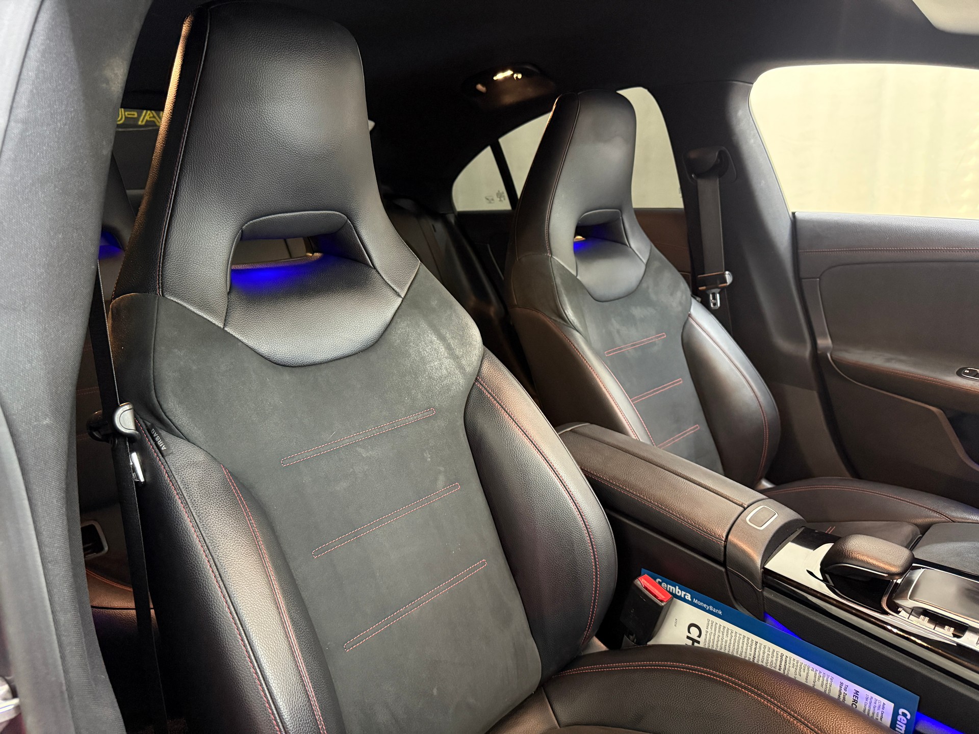 MERCEDES-BENZ CLA 220 AMG Line 7G-DCT-image-14