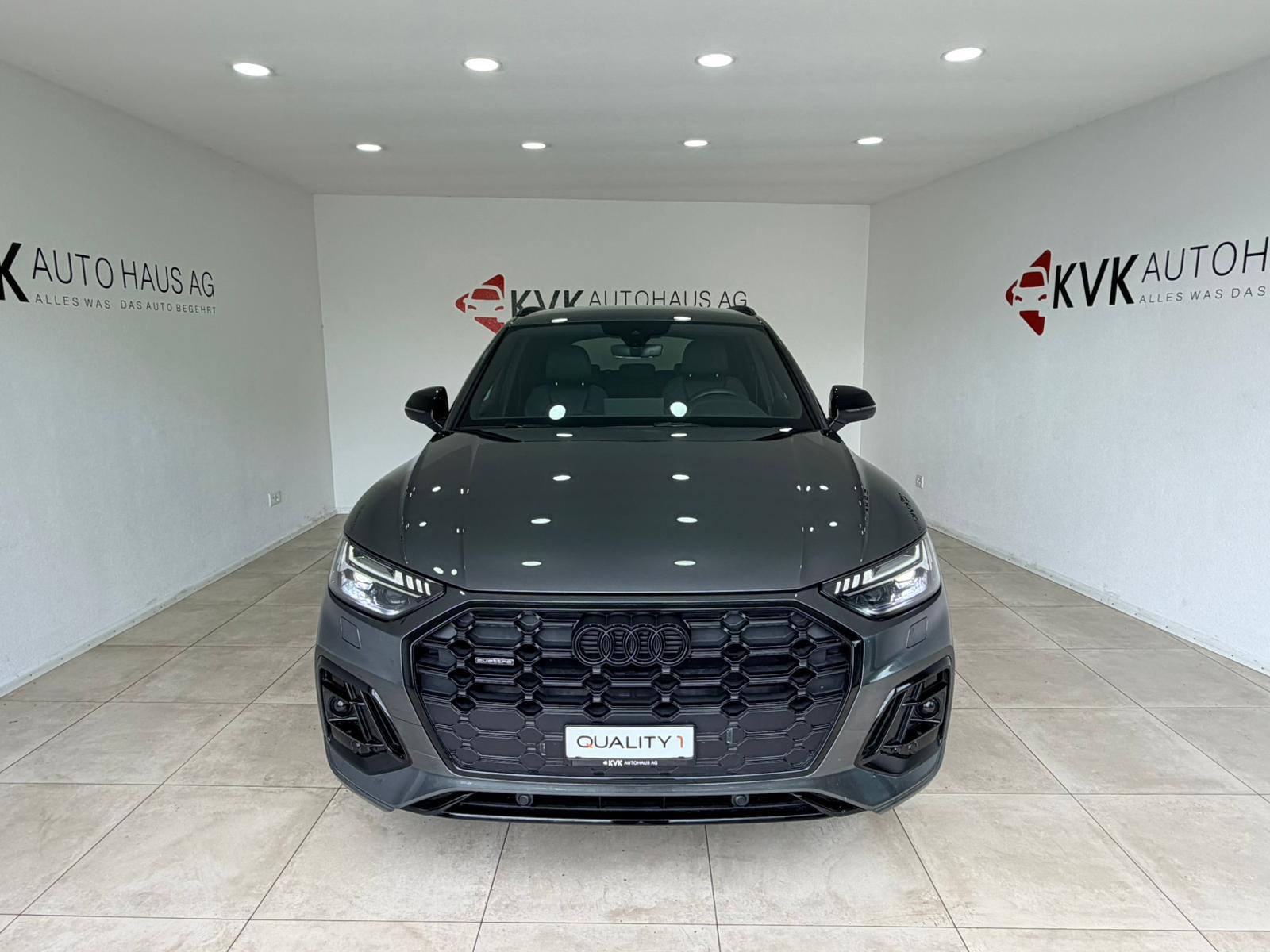 AUDI Q5 40 TFSI S line quattro S-tronic **Black Edition**-showroom-element-1