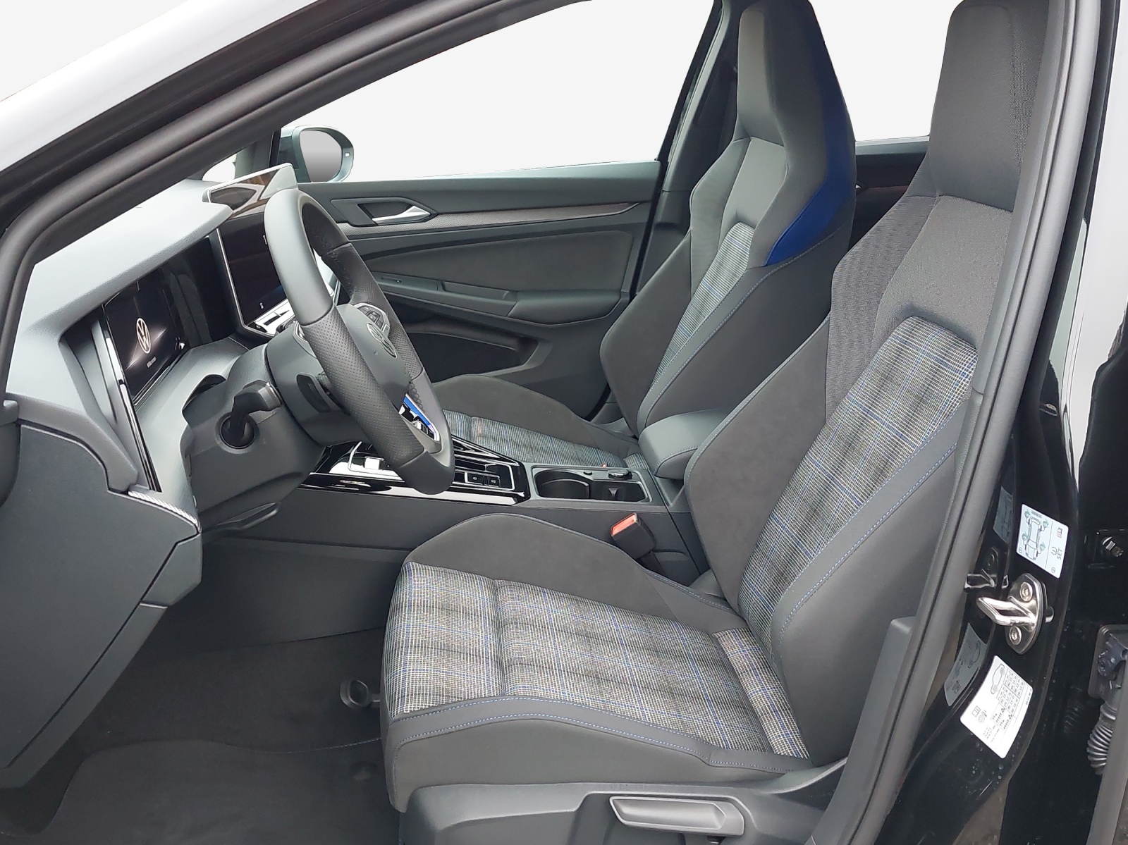 VW Golf 1.5 TSI PHEV GTE-image-7