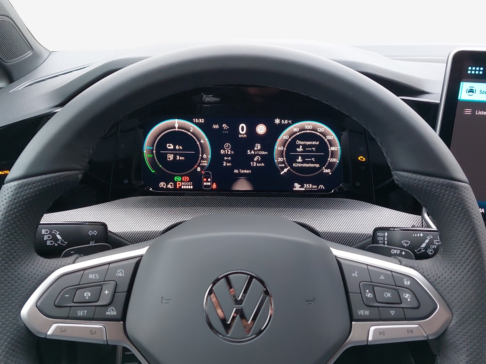 VW Golf 1.5 TSI PHEV GTE-image-14