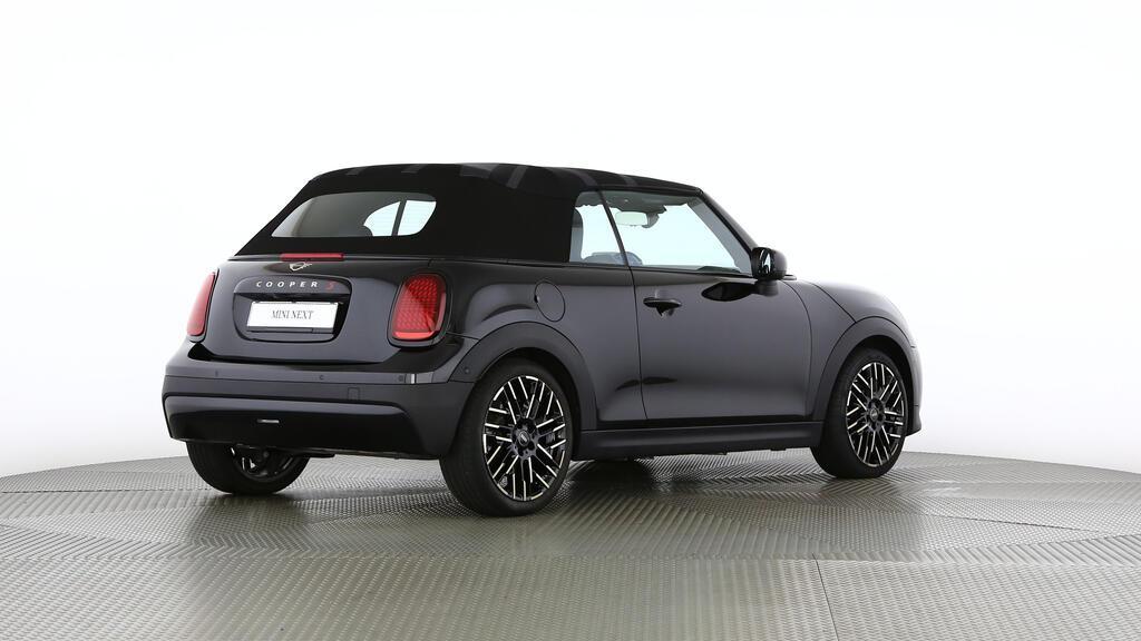 MINI Cooper S Cabrio-image-4