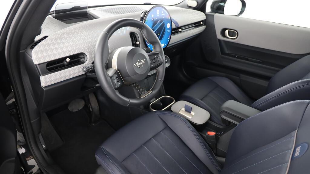 MINI Cooper S Cabrio-image-16