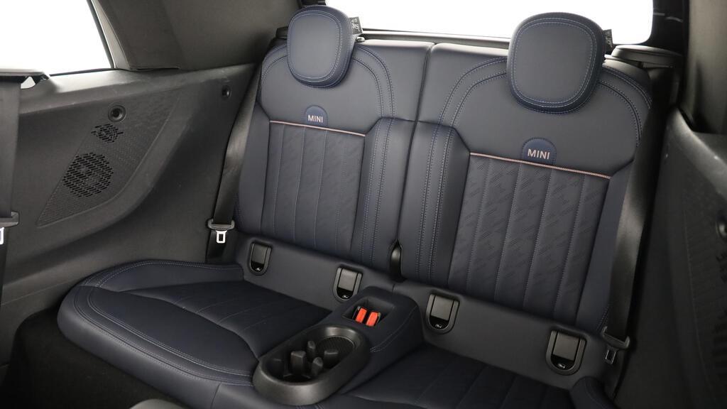MINI Cooper S Cabrio-image-19