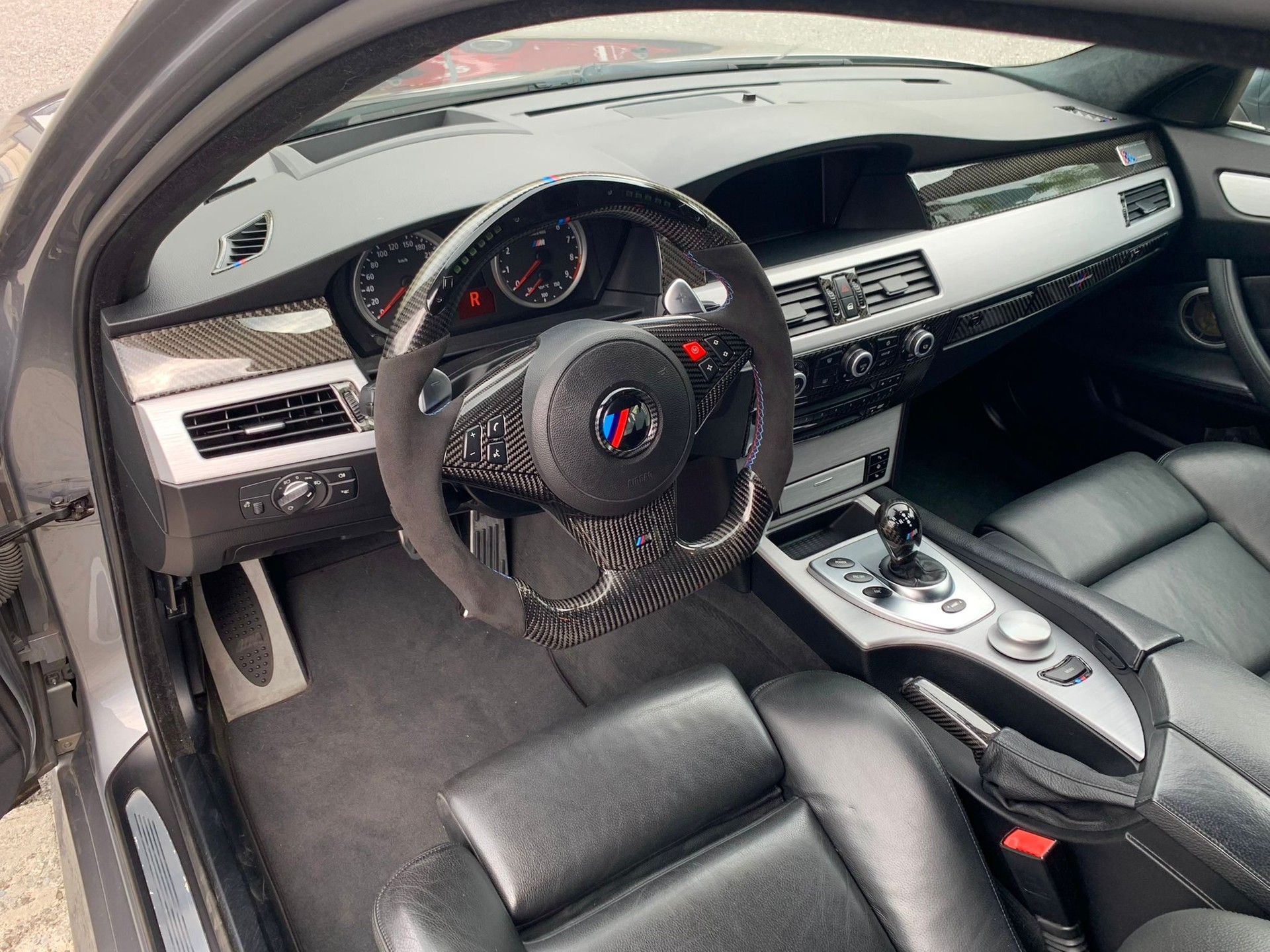 BMW M5 Touring-image-4