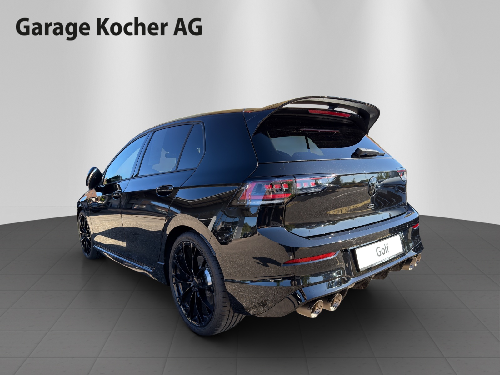 VW Golf 2.0 TSI R DSG 4 Motion-image-4