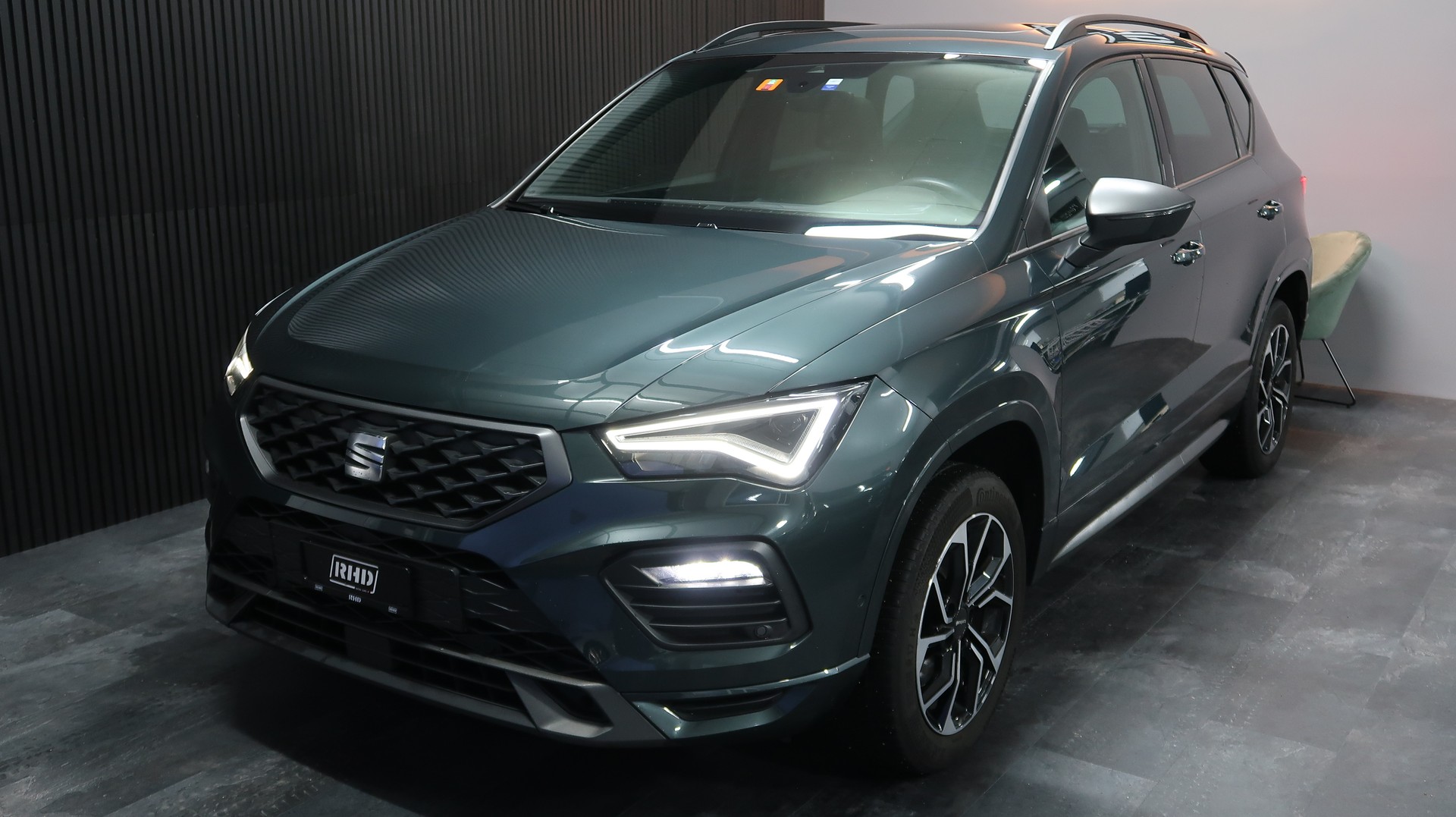 SEAT Ateca 2.0 TDI CR Hola FR DSG 4Drive / CH / MFK / GARANTIE-showroom-element-2