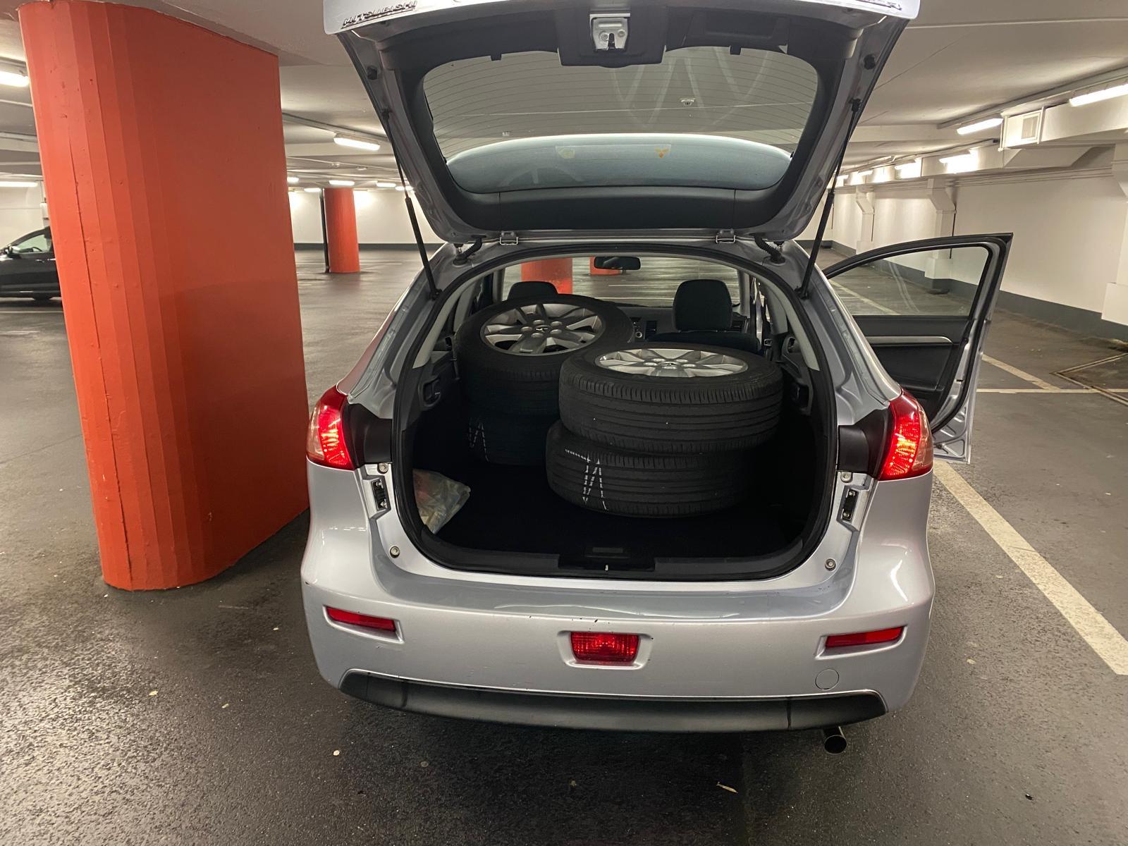 MITSUBISHI Lancer Sportback 1.6 Super Jubilé-image-5