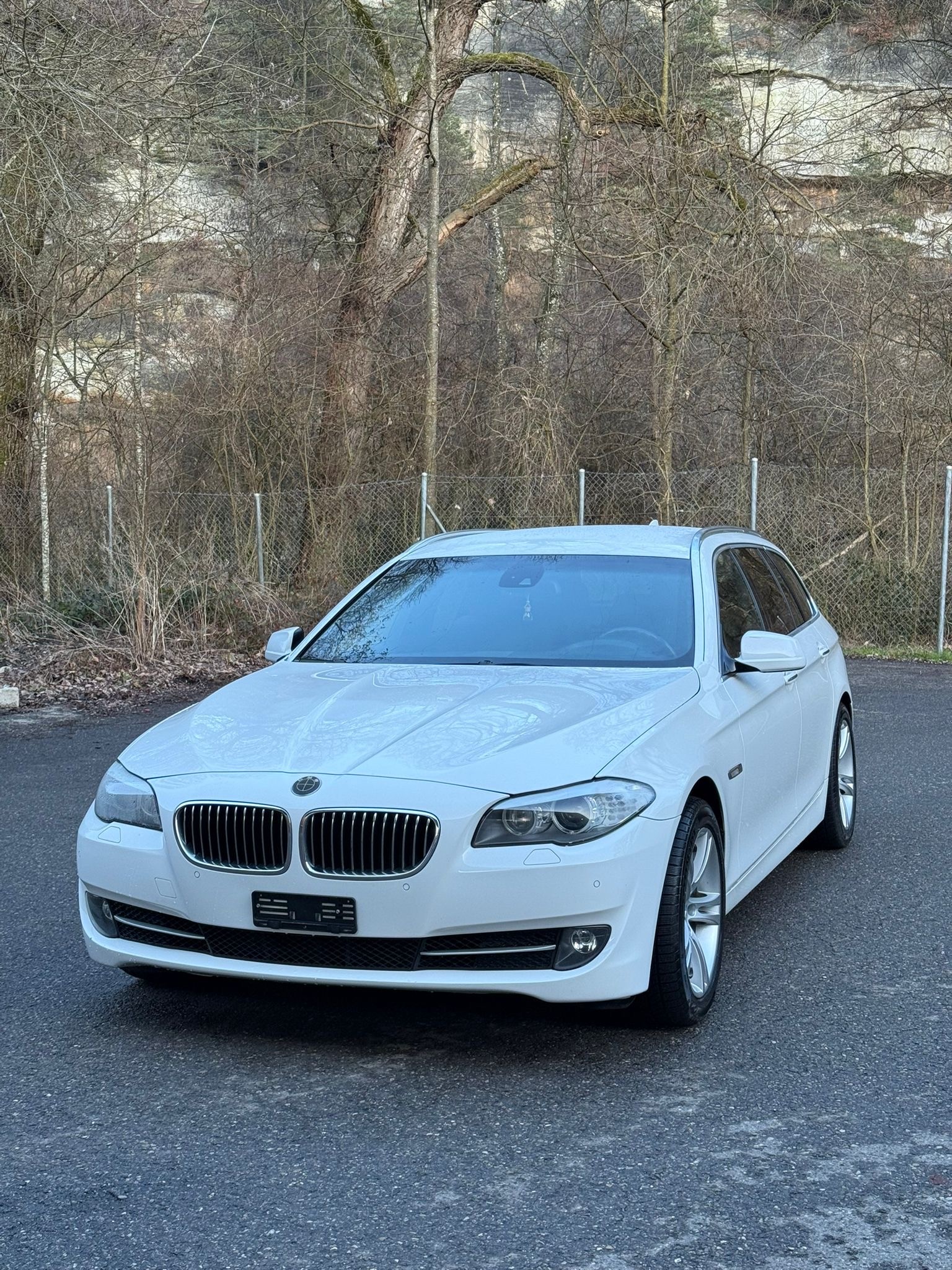 BMW 530d xDrive Touring Steptronic-image-0