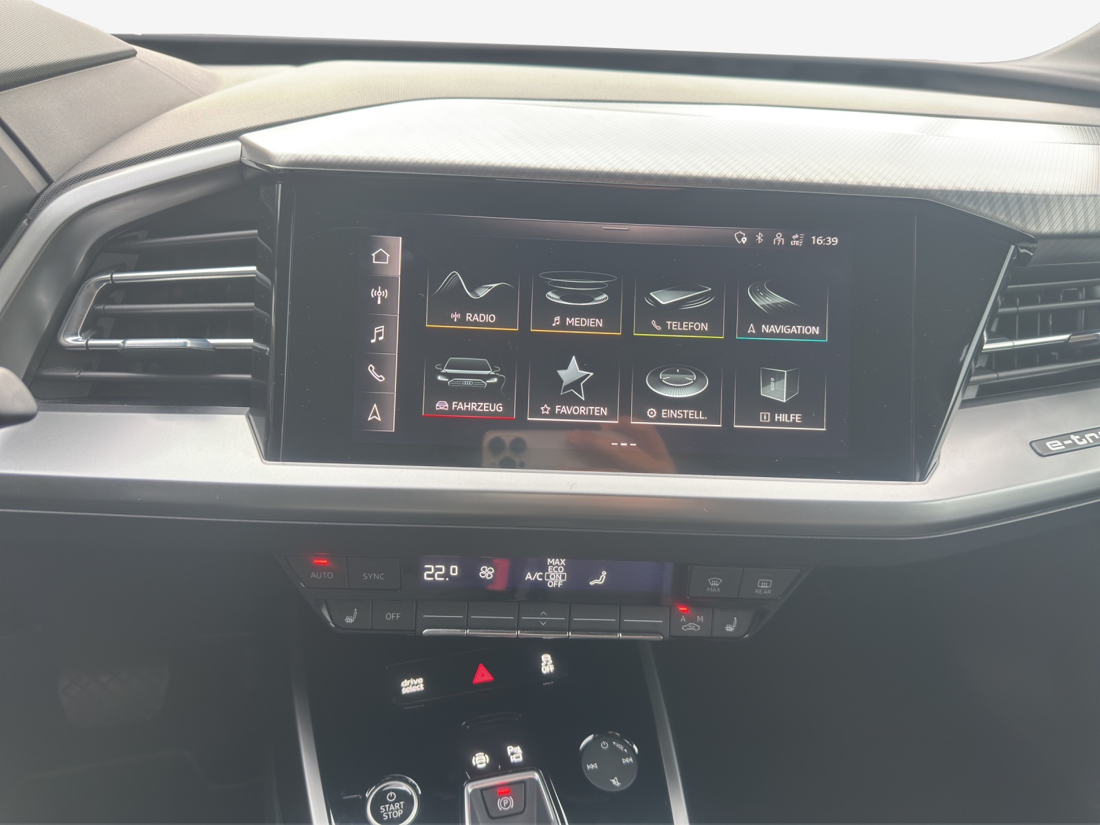 AUDI Q4 Sportback e-tron 35-image-11