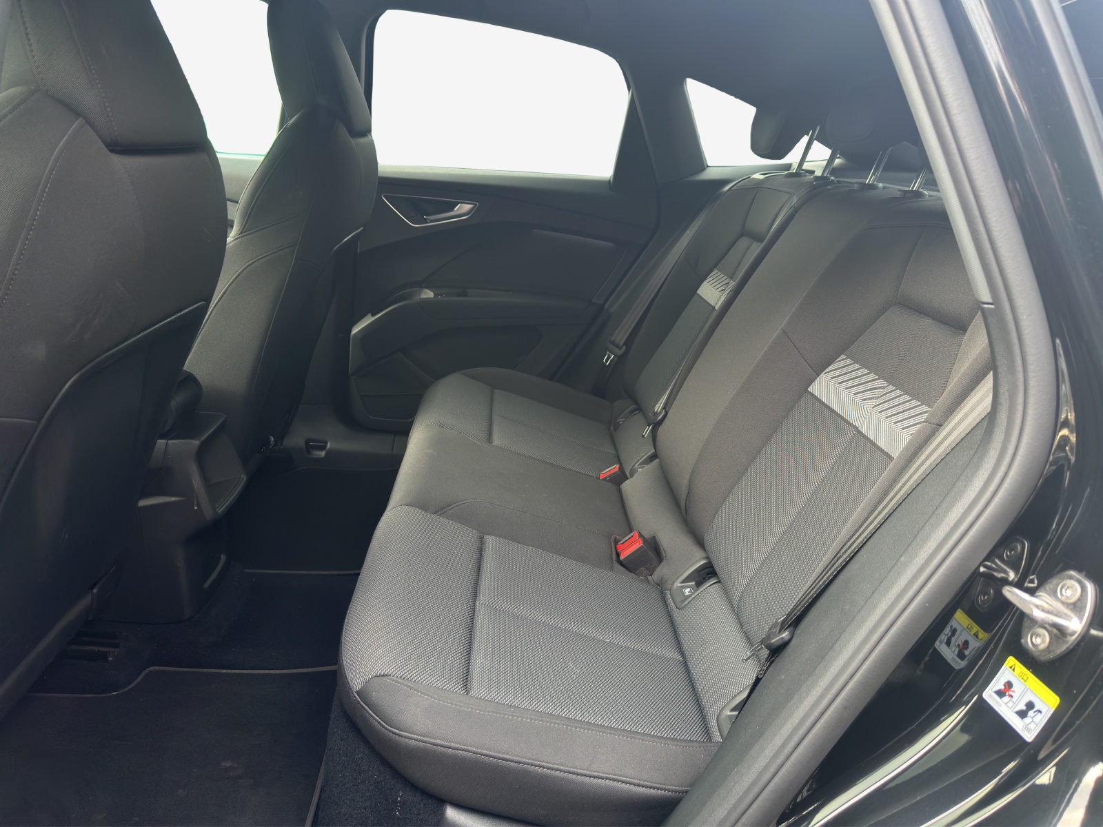 AUDI Q4 Sportback e-tron 35-image-12