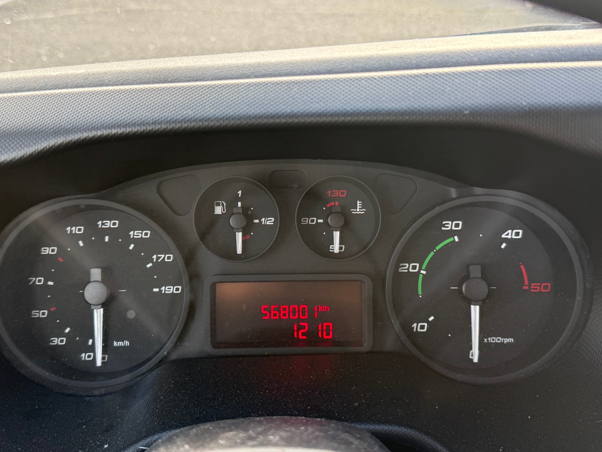 IVECO 35 S 17 D-image-7