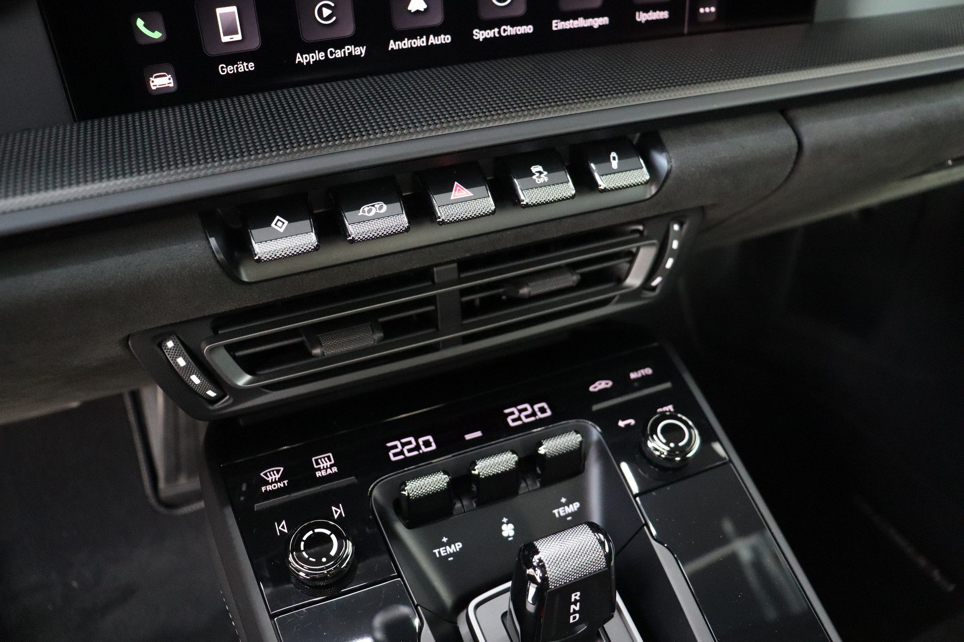 PORSCHE 911 Carrera 4 GTS PDK-image-11