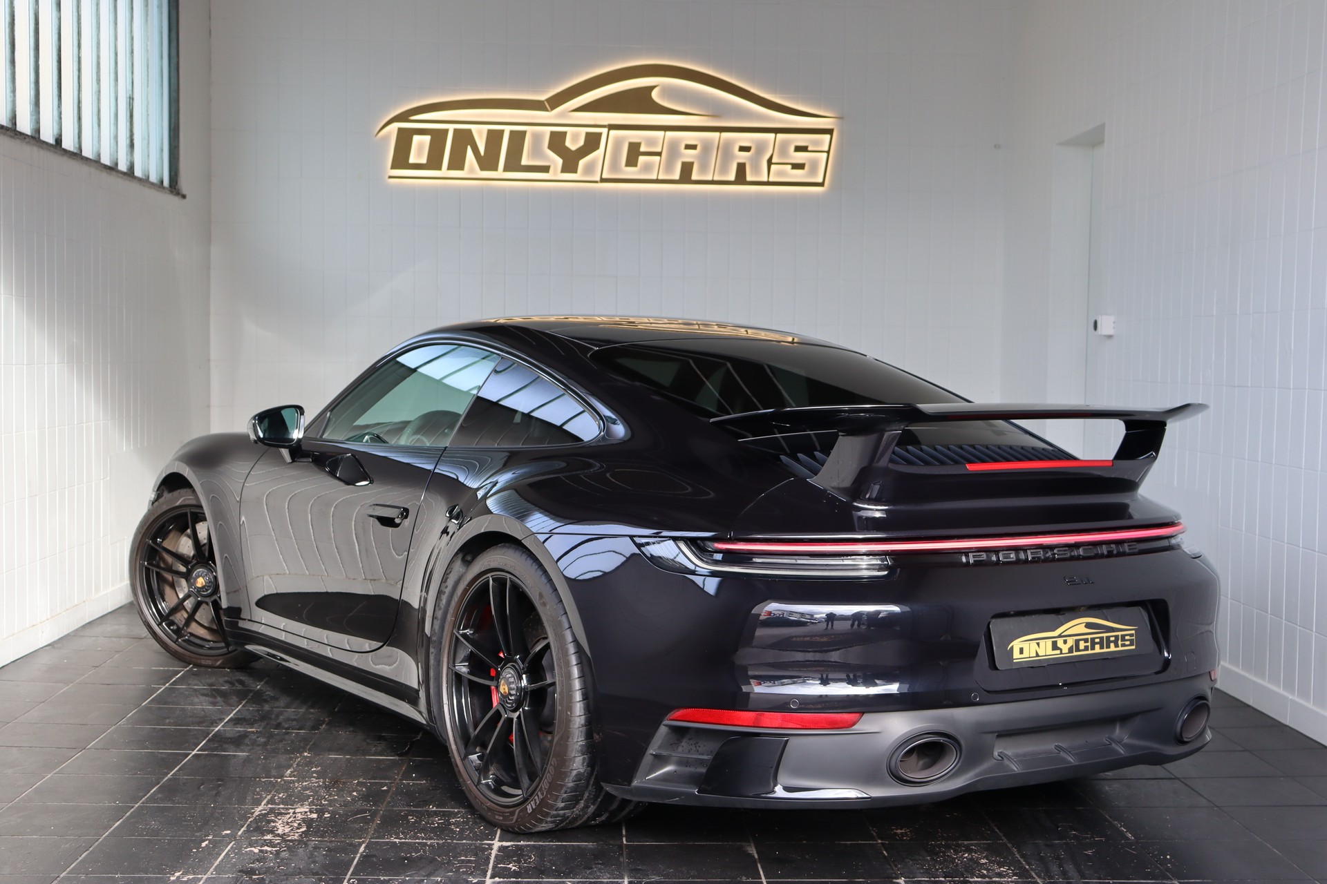 PORSCHE 911 Carrera 4 GTS PDK-image-6