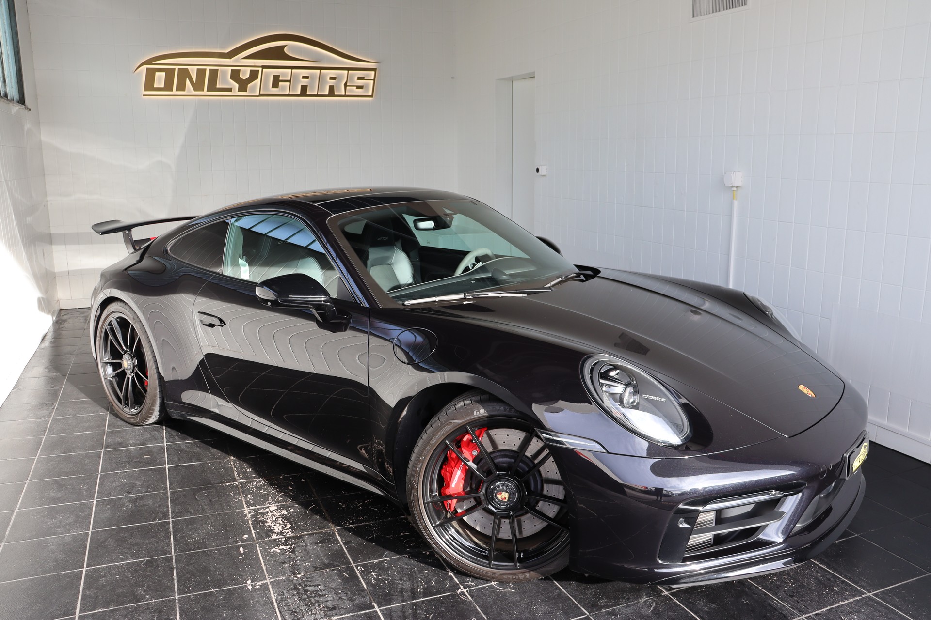 PORSCHE 911 Carrera 4 GTS PDK-image-2