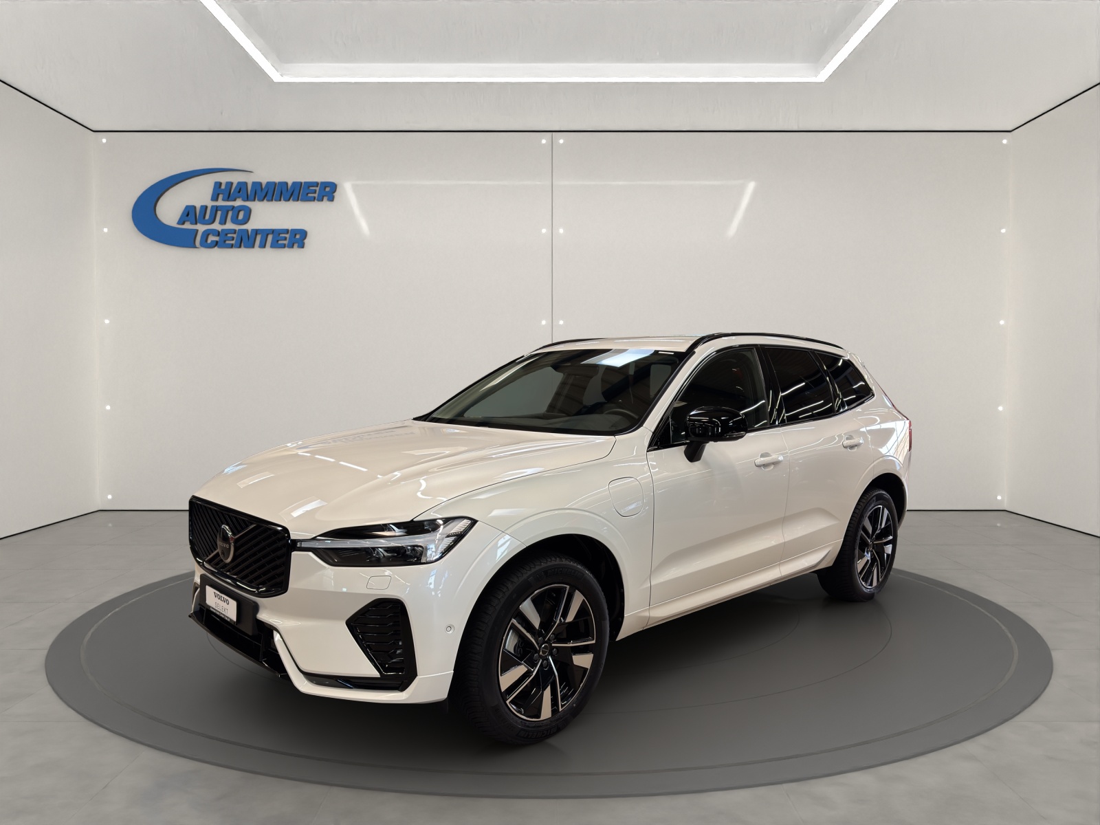 VOLVO XC60 2.0 T8 TE Plus Dark eAWD-image-0