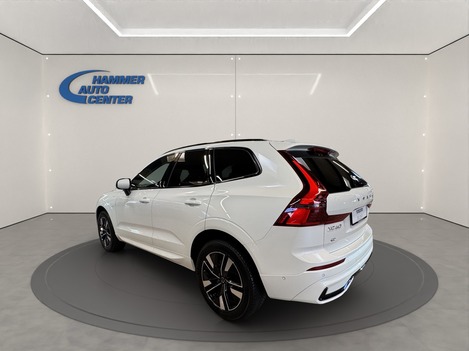 VOLVO XC60 2.0 T8 TE Plus Dark eAWD-image-2