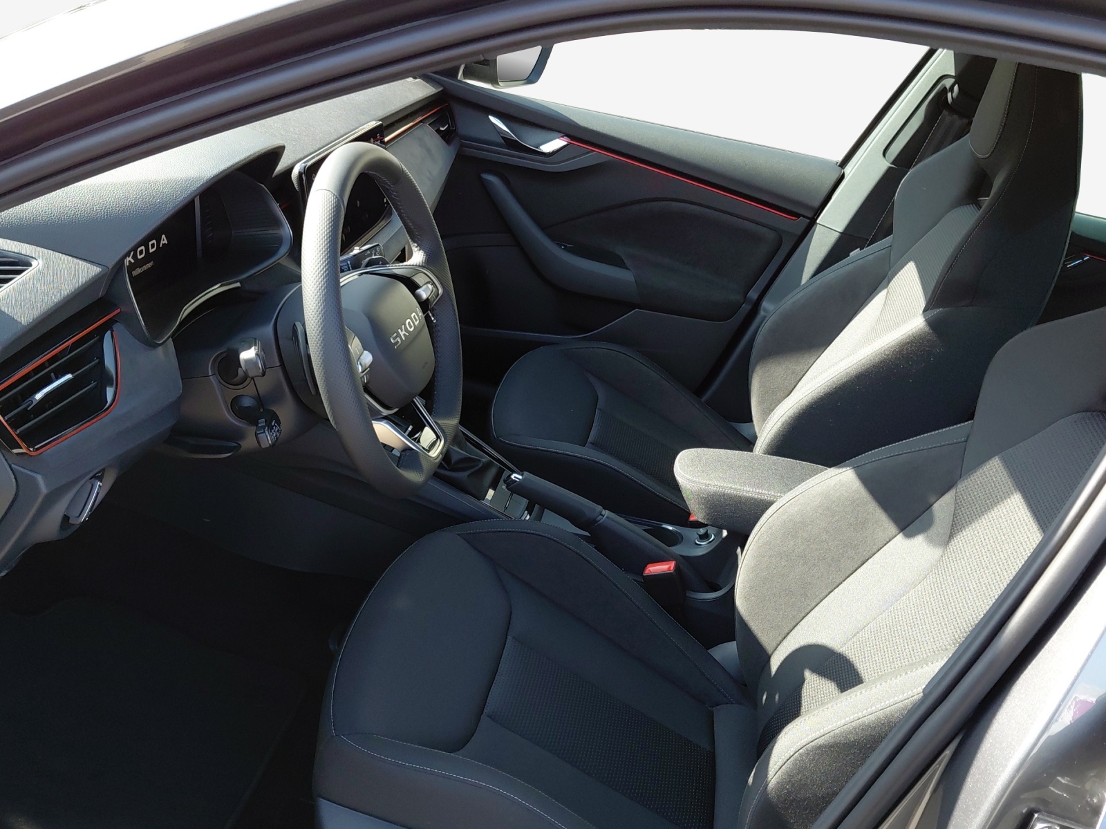SKODA Kamiq 1.5 TSI Dynamic DSG-image-7