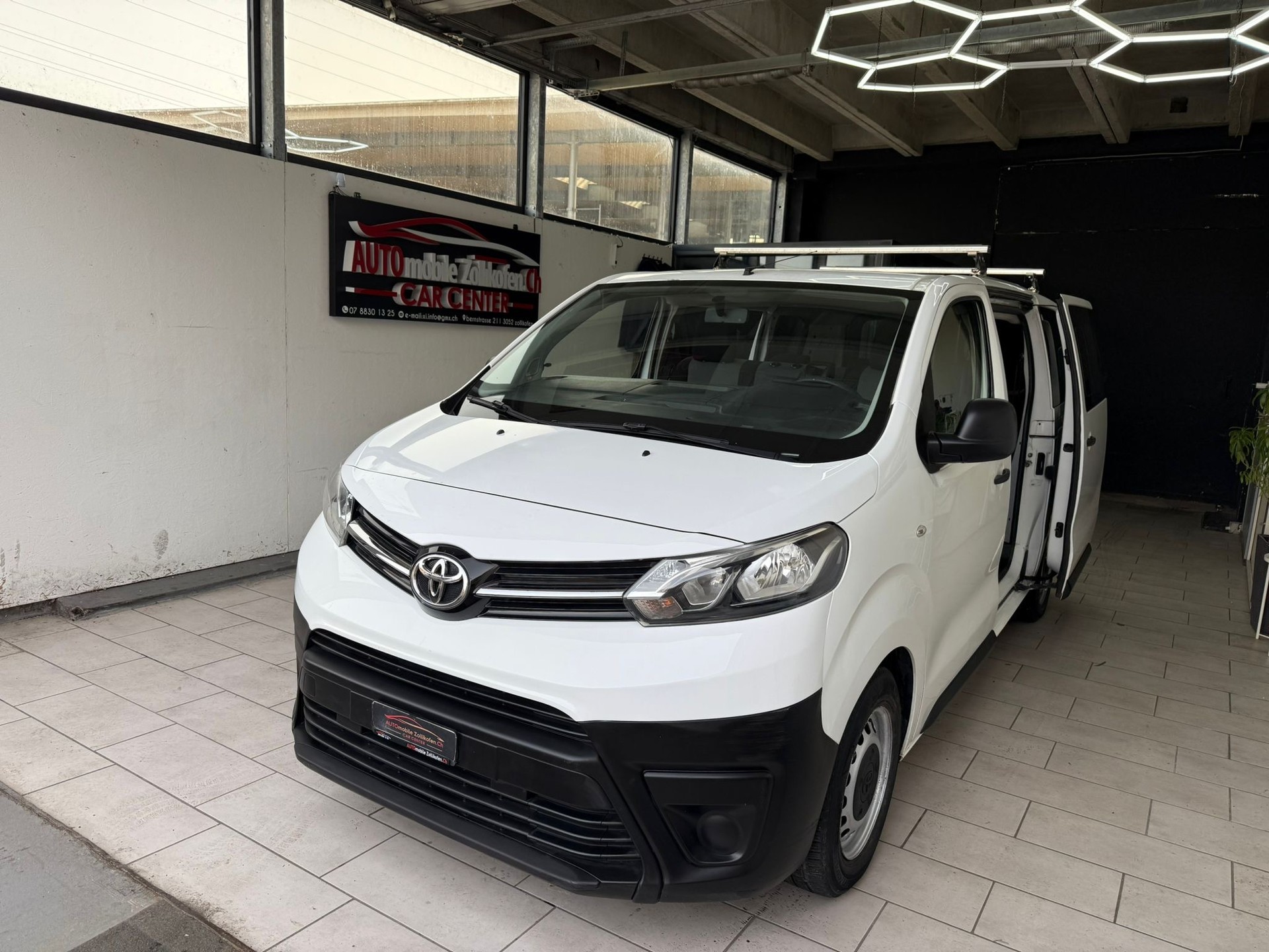 TOYOTA PROACE-image-4