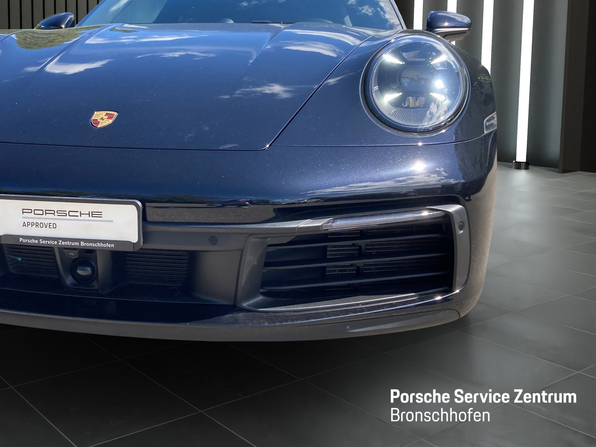PORSCHE 911 Coupé-image-8