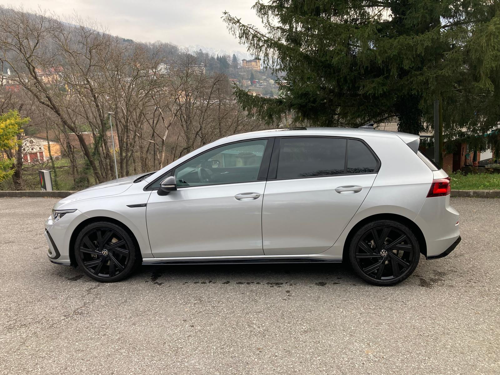 VW Golf 1.5 eTSI mHEV ACT R-Line DSG-image-3