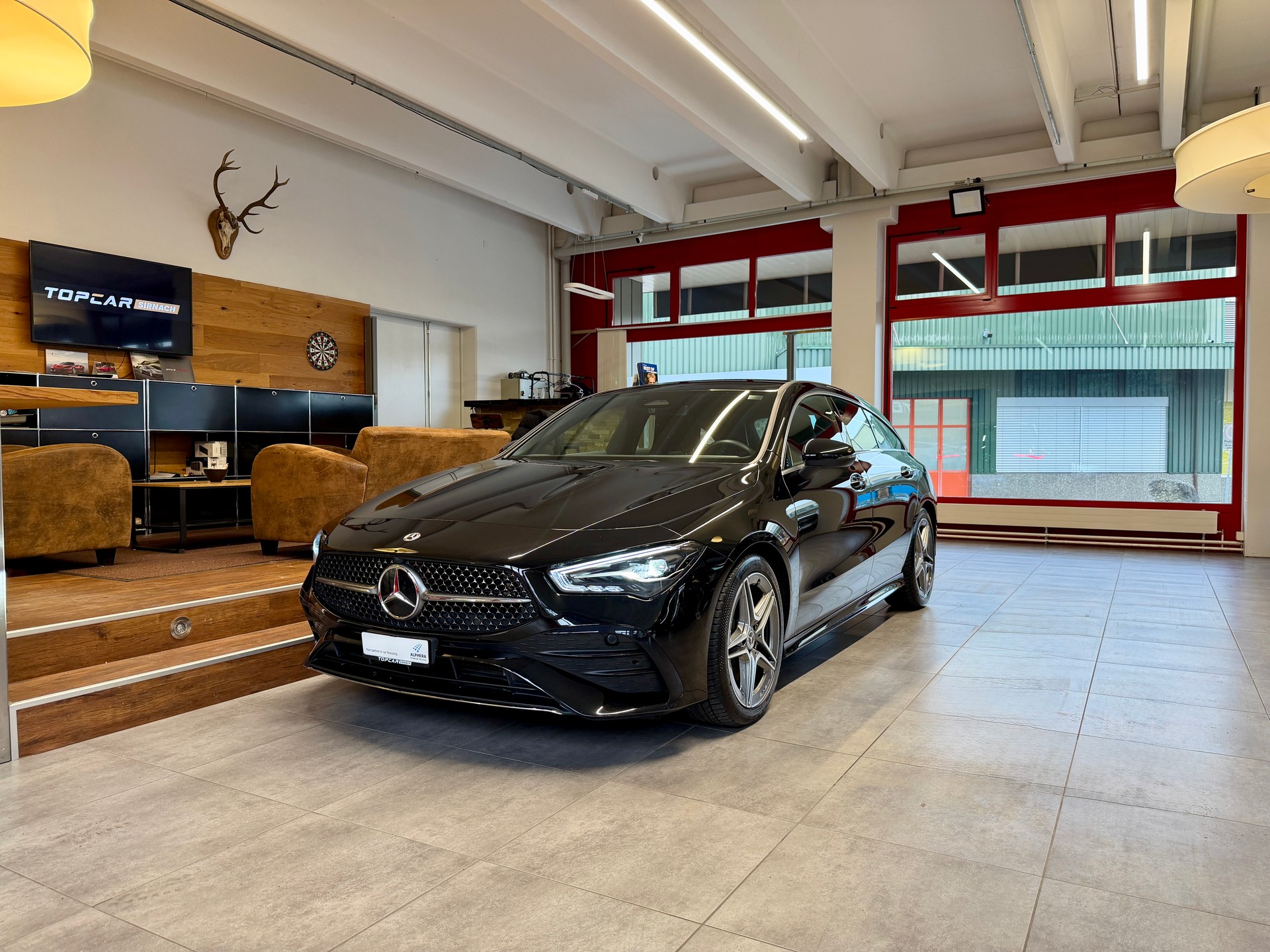 MERCEDES-BENZ CLA Shooting Brake 200 d AMG Line 8G-DCT *Facelift*-showroom-element-1