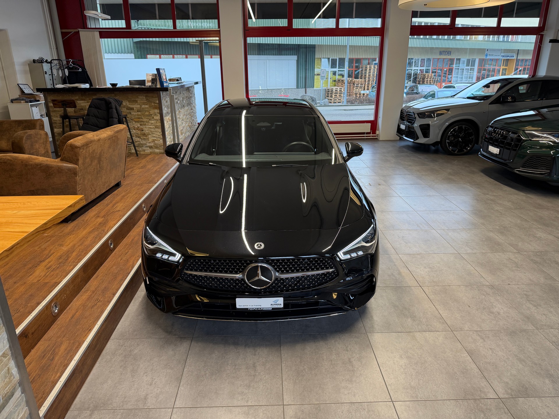 MERCEDES-BENZ CLA Shooting Brake 200 d AMG Line 8G-DCT *Facelift*-image-8