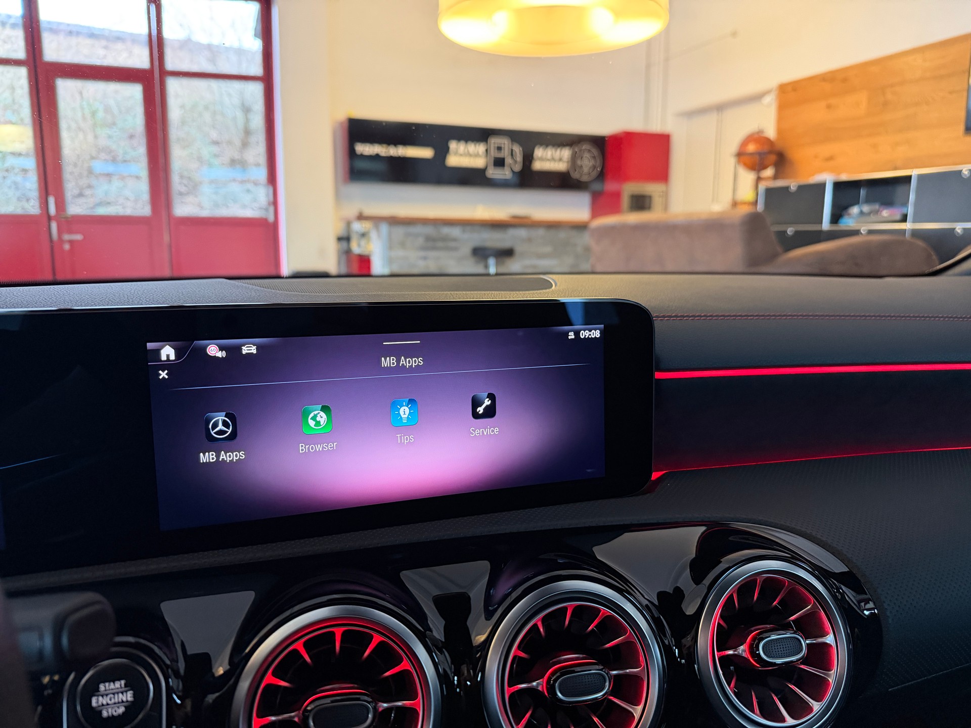 MERCEDES-BENZ CLA Shooting Brake 200 d AMG Line 8G-DCT *Facelift*-image-20