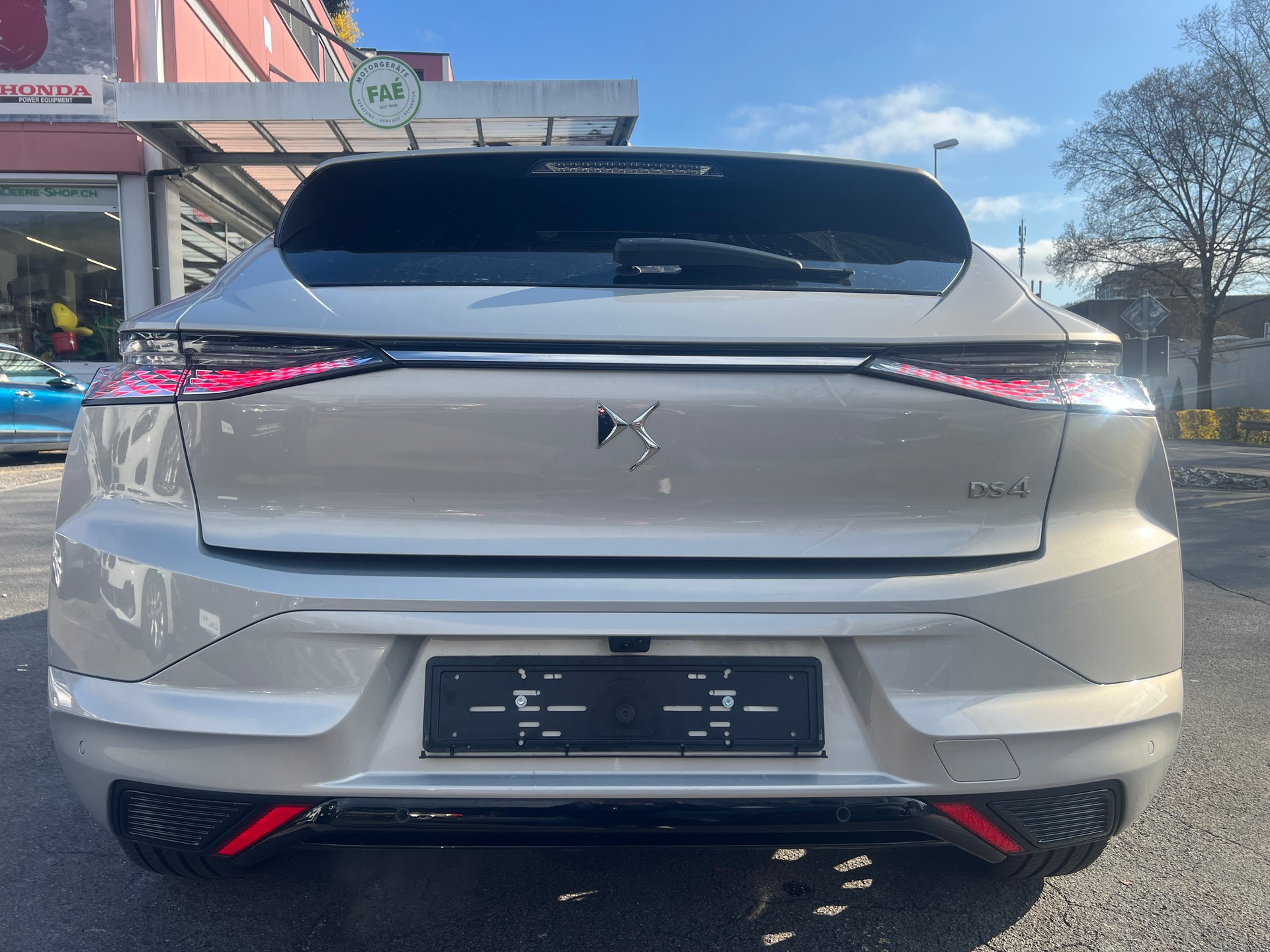 DS AUTOMOBILES DS 4 1.2 Étoile-image-9