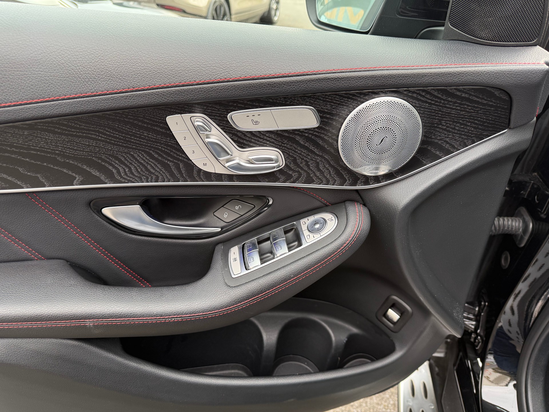 MERCEDES-BENZ GLC 43 AMG 4Matic 9G-Tronic-image-15