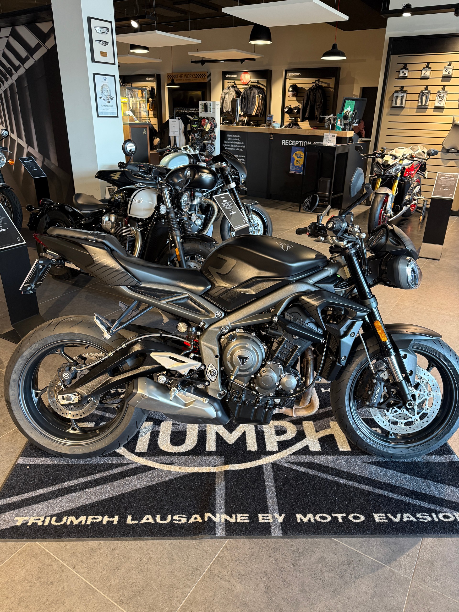 TRIUMPH Street Triple R 765