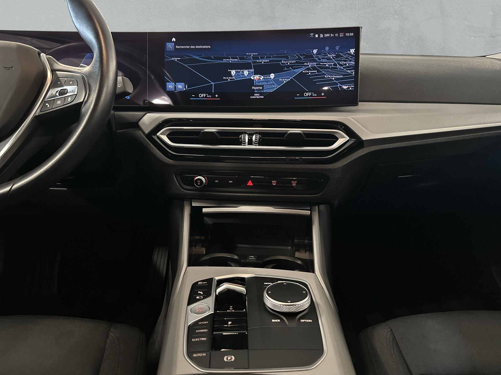 BMW 330e xDrive Touring G21 (CH) AHK 1.5T ** Leasing dès 1,9% **-image-14