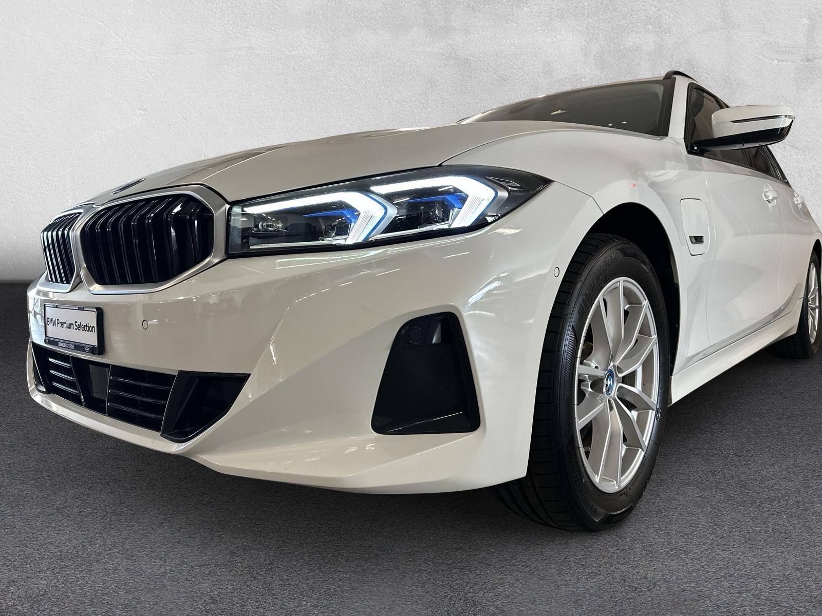 BMW 330e xDrive Touring G21 (CH) AHK 1.5T ** Leasing dès 1,9% **-image-8