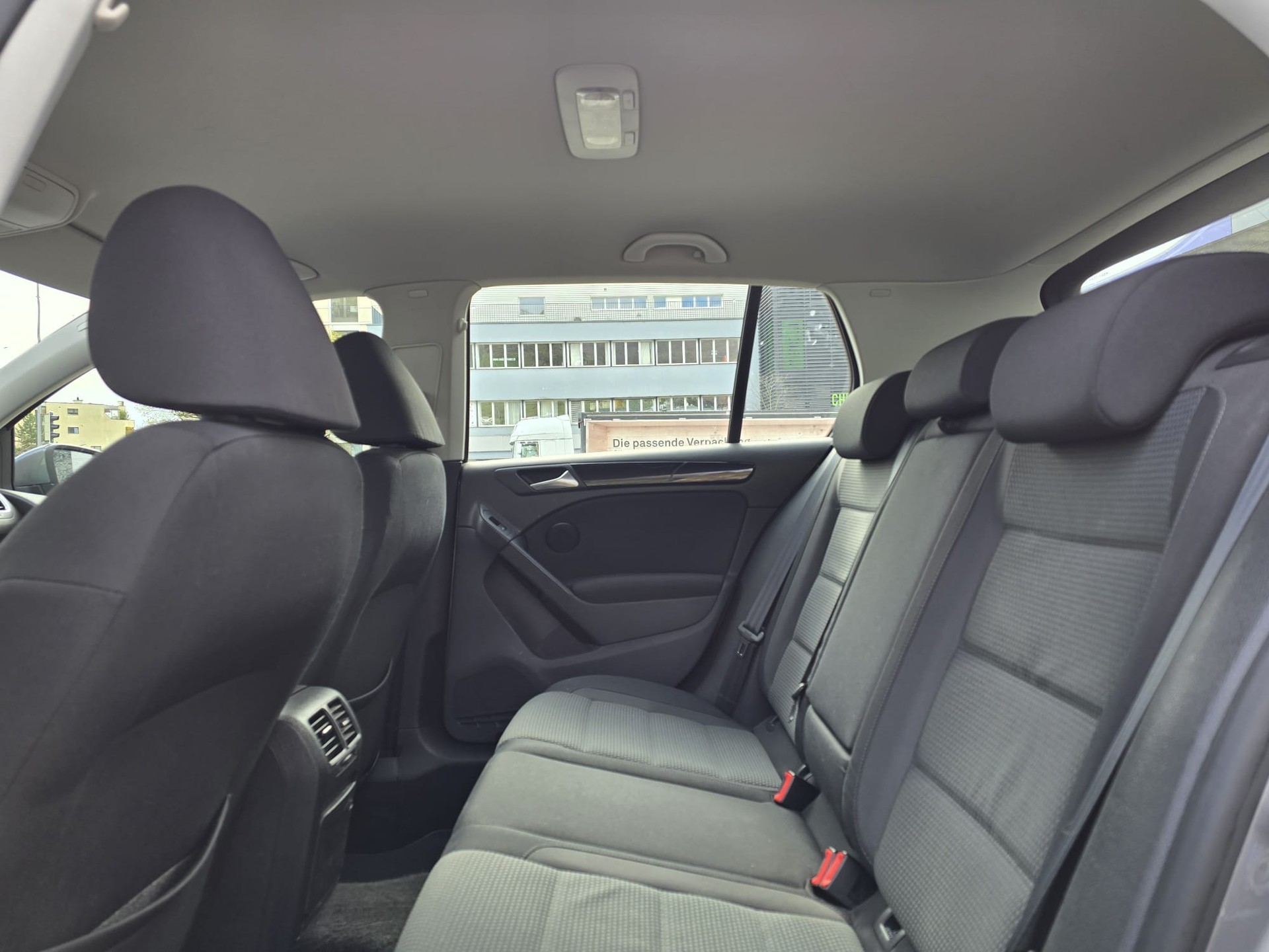 VW Golf 1.4 TSI Trendline-image-12