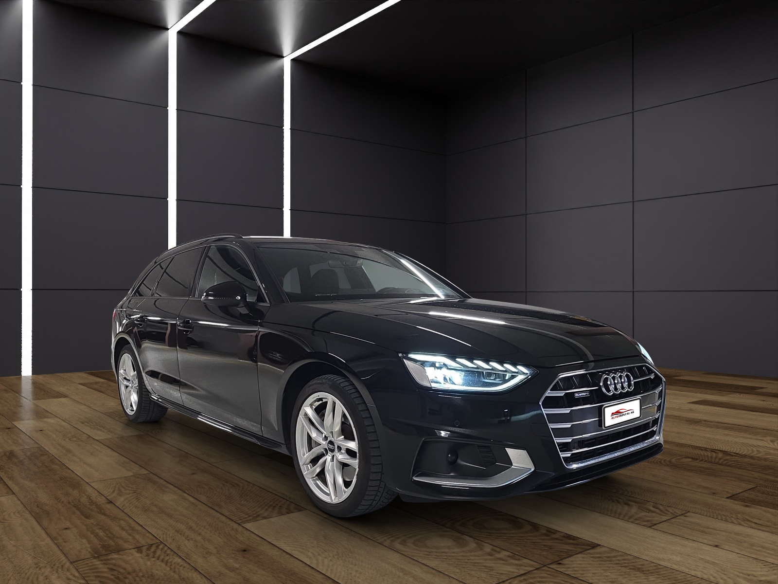 AUDI A4 Avant 45 TFSI S line S-tronic quattro-image-1