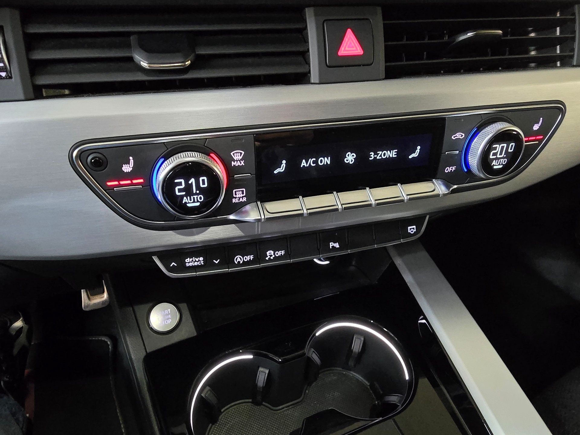 AUDI A4 Avant 45 TFSI S line S-tronic quattro-image-15