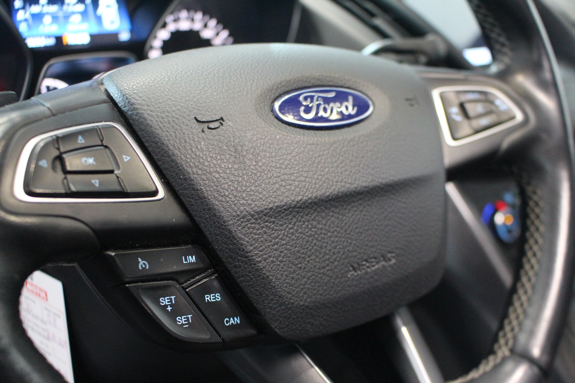 FORD Kuga 2.0 TDCi 180 Vignale FPS-image-14