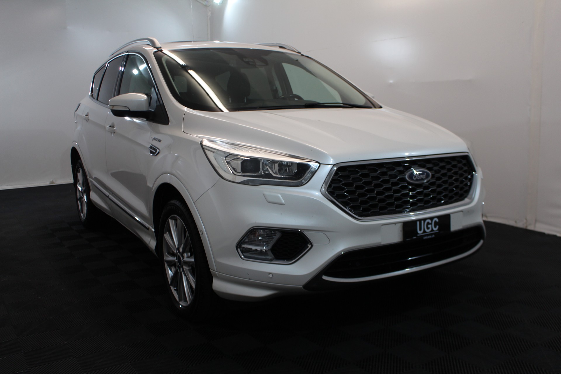FORD Kuga 2.0 TDCi 180 Vignale FPS-image-0