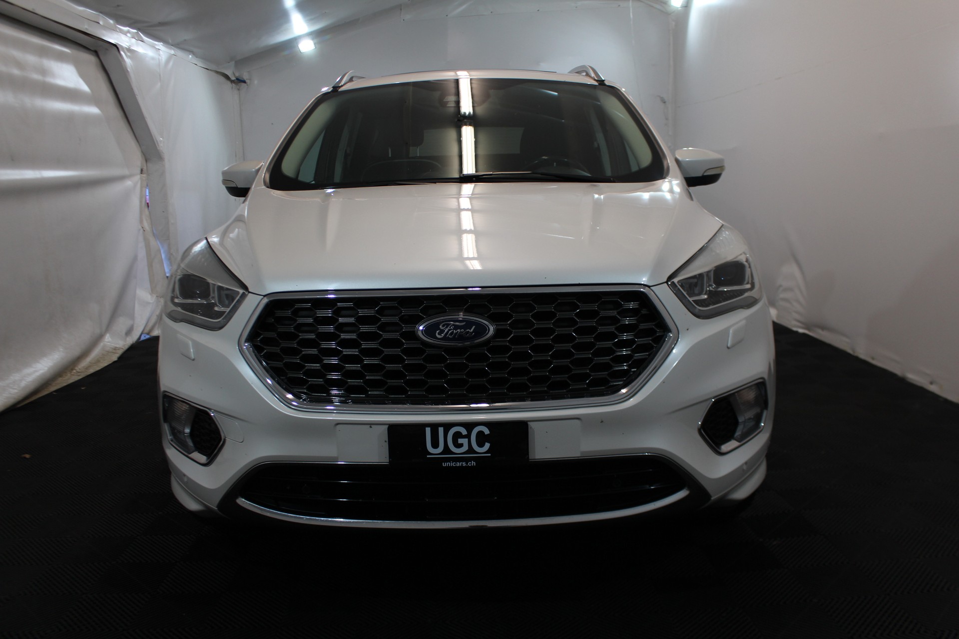 FORD Kuga 2.0 TDCi 180 Vignale FPS-image-1
