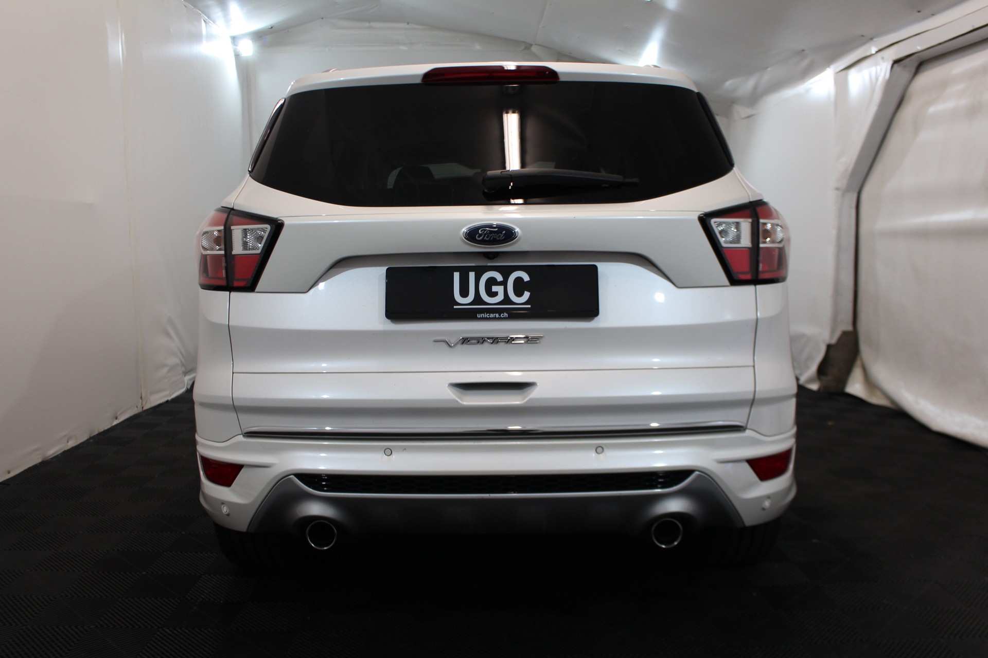 FORD Kuga 2.0 TDCi 180 Vignale FPS-image-4