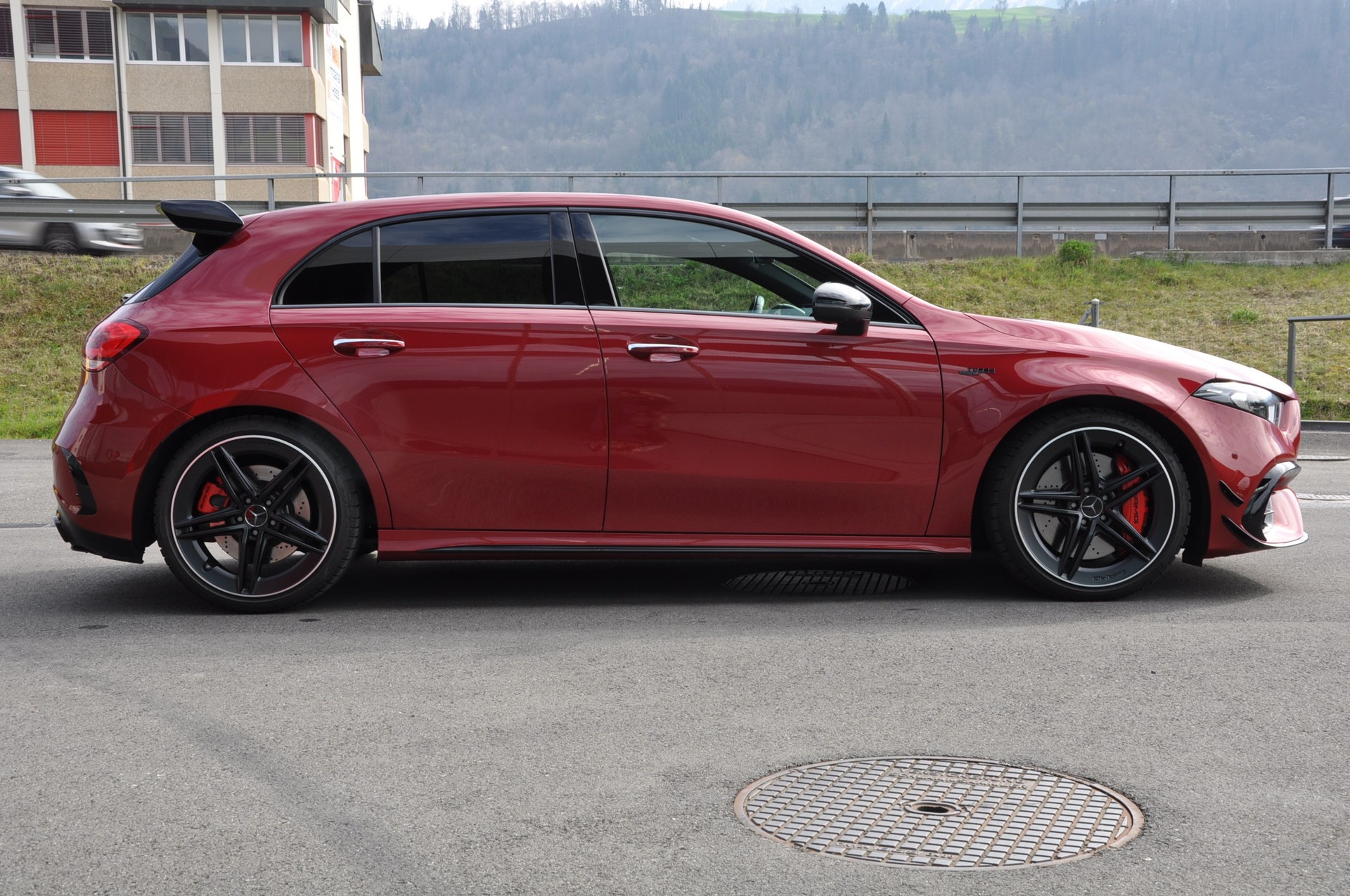 MERCEDES-BENZ A 45 S AMG 4Matic+ Speedshift-image-7