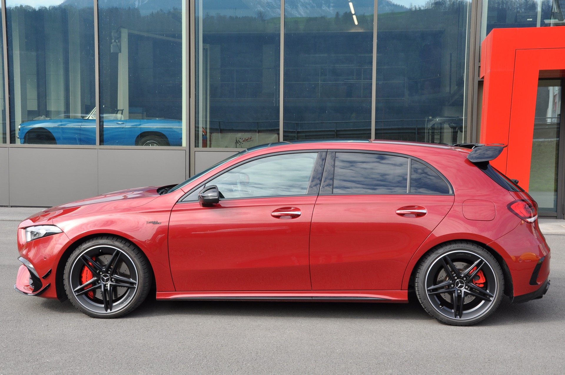 MERCEDES-BENZ A 45 S AMG 4Matic+ Speedshift-image-2