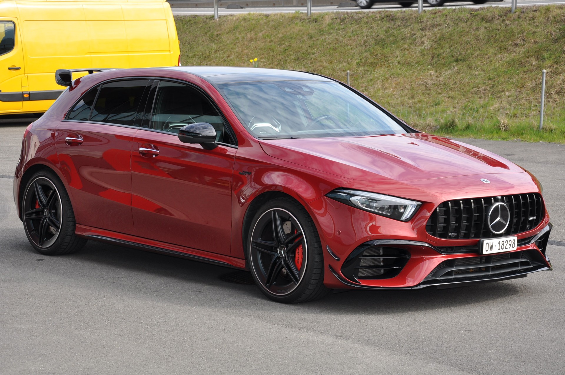 MERCEDES-BENZ A 45 S AMG 4Matic+ Speedshift-image-9
